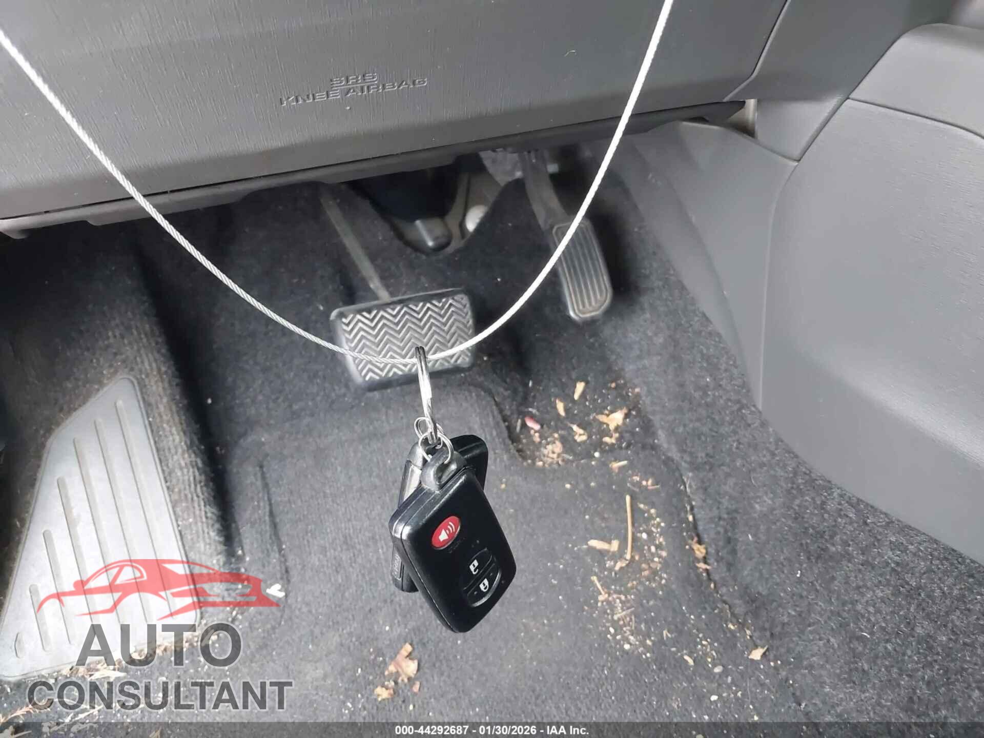 TOYOTA PRIUS V 2012 - JTDZN3EU3C3107195