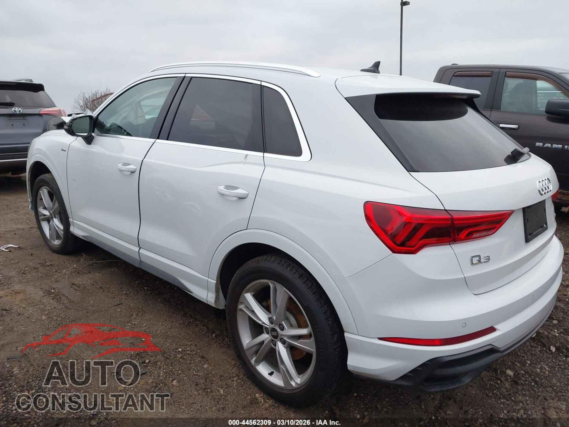 AUDI Q3 2021 - WA1EECF3XM1128525