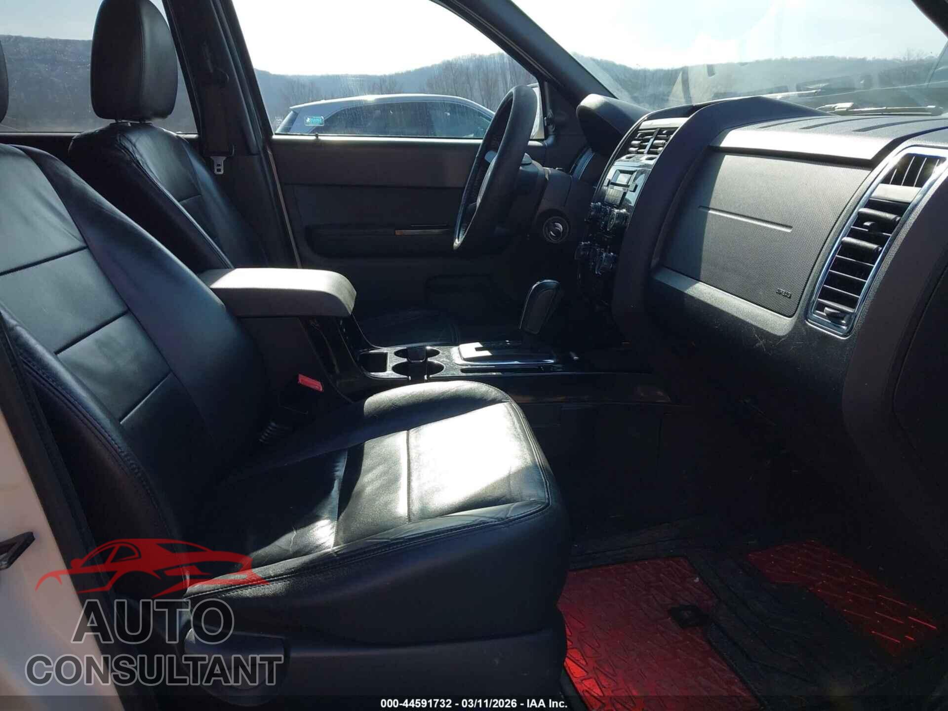 FORD ESCAPE 2010 - 1FMCU0E72AKC94820