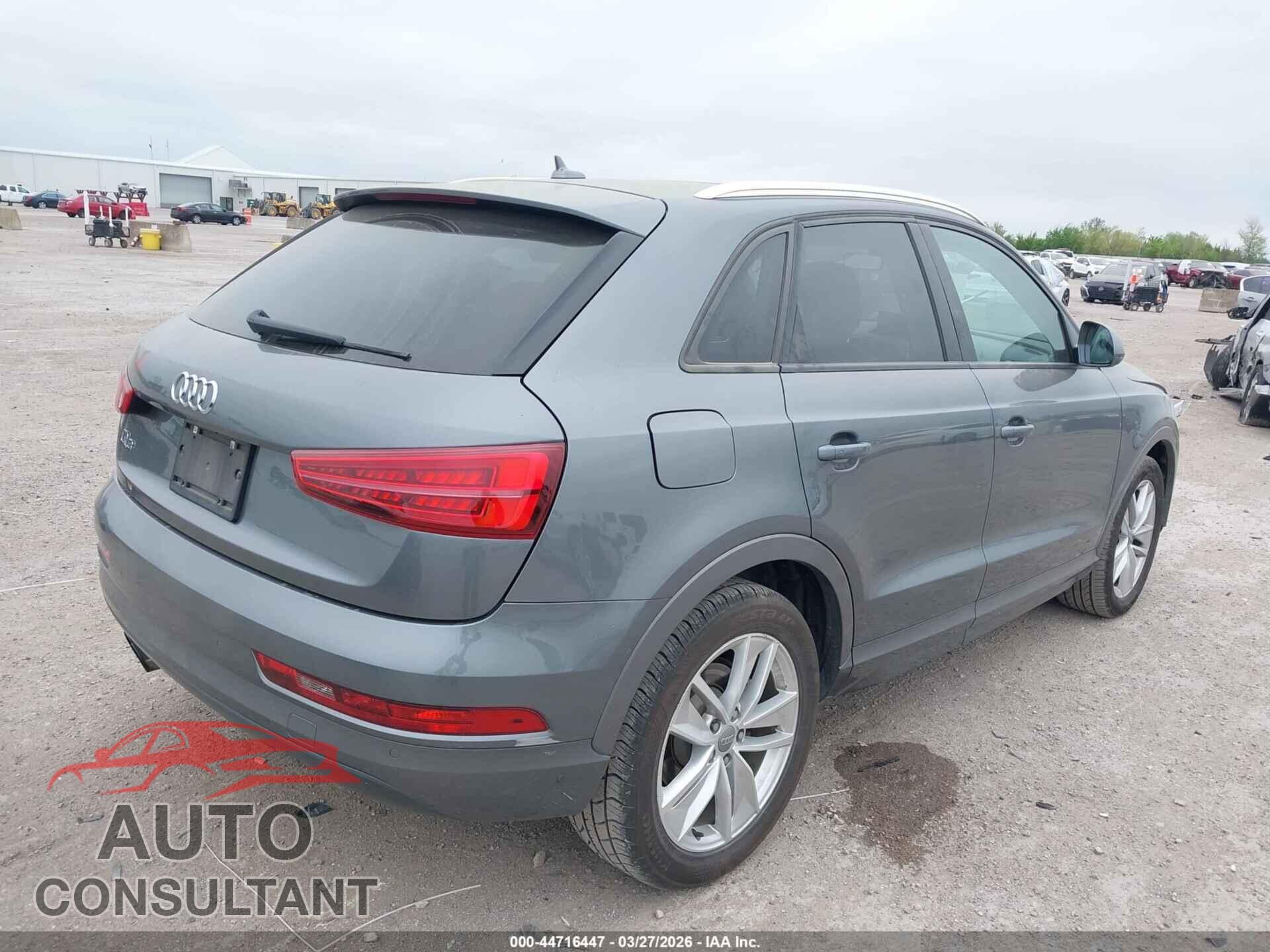 AUDI Q3 2017 - WA1BCCFS9HR011185