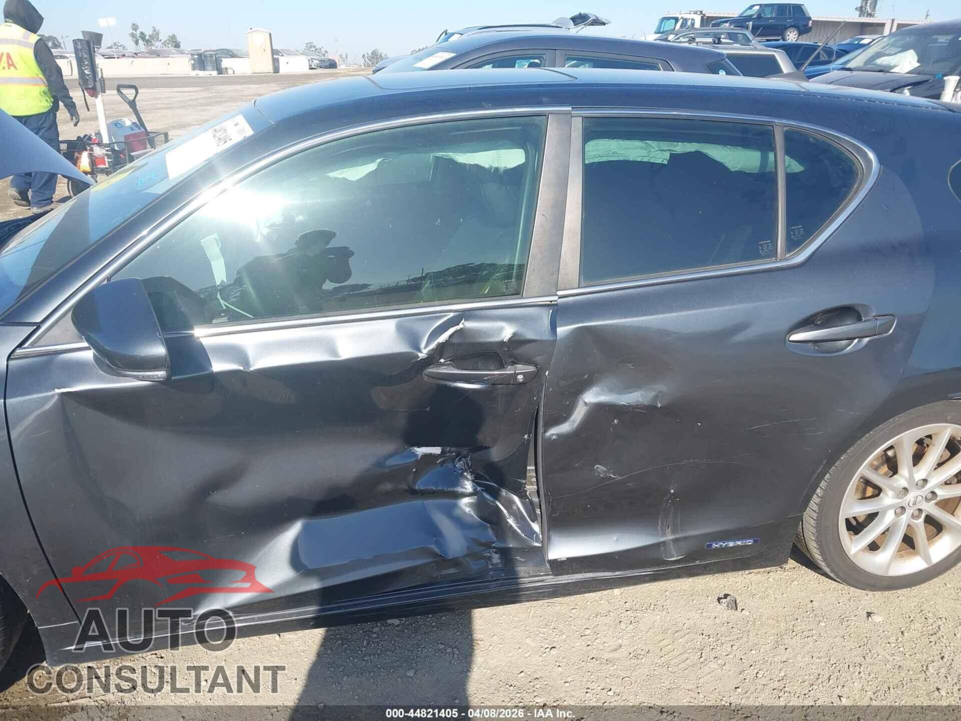 LEXUS CT 200H 2011 - JTHKD5BH4B2032050
