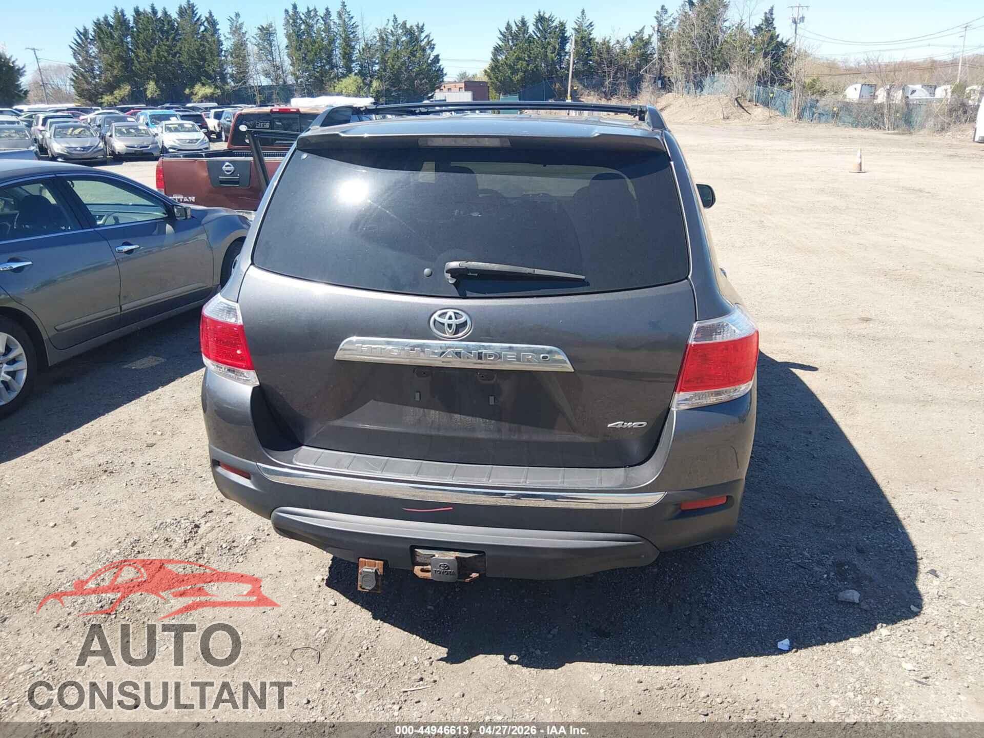 TOYOTA HIGHLANDER 2013 - 5TDBK3EH8DS240886