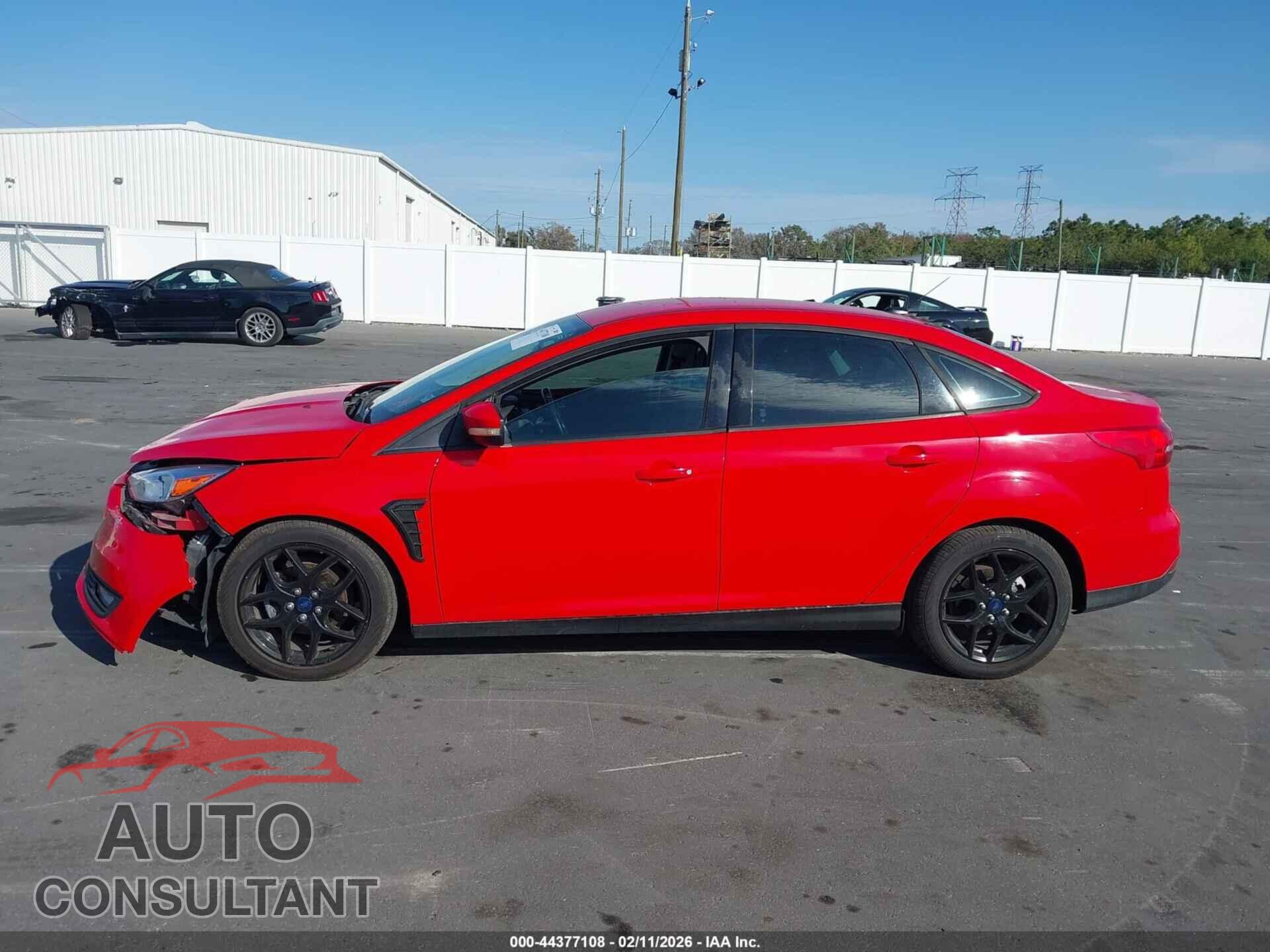 FORD FOCUS 2016 - 1FADP3F23GL235353