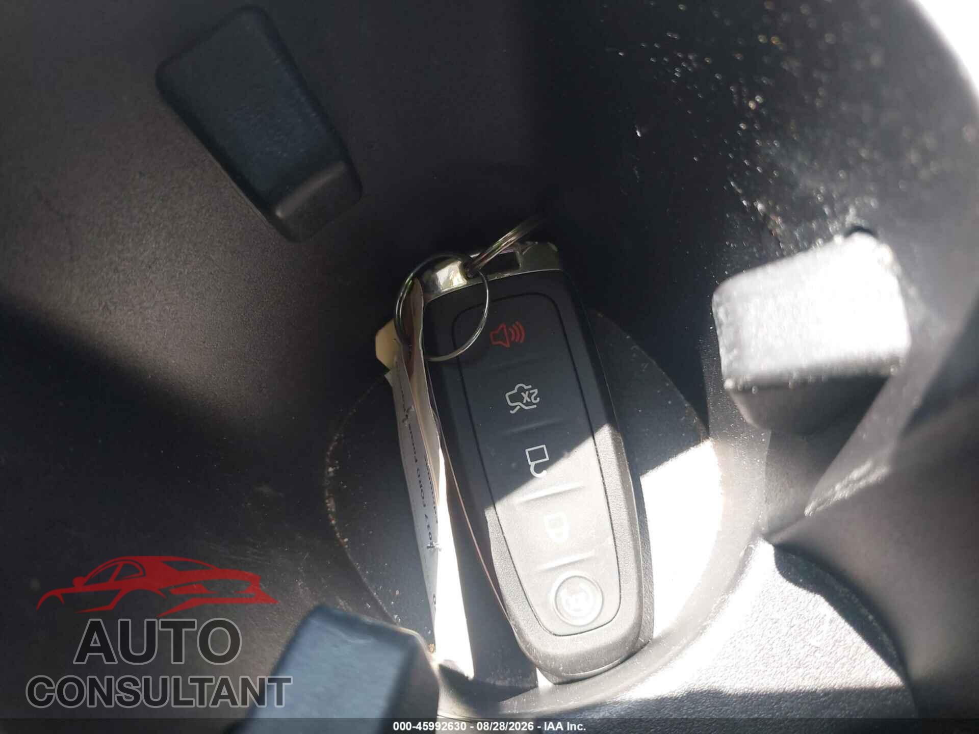 FORD FOCUS 2017 - 1FADP3J29HL282475