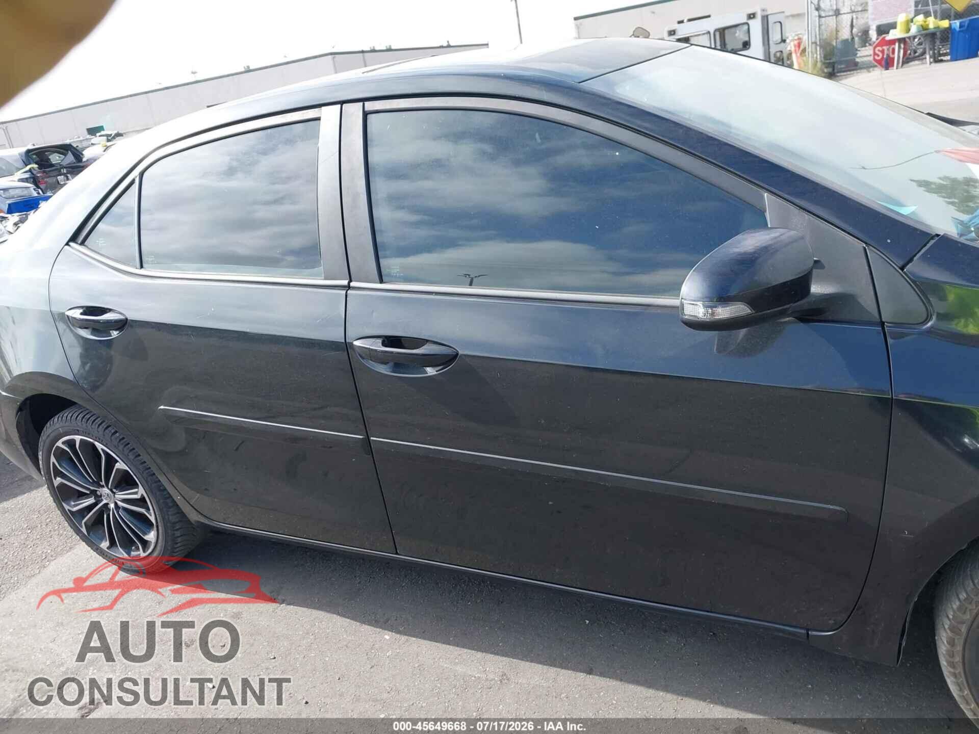 TOYOTA COROLLA 2015 - 5YFBURHE0FP251004
