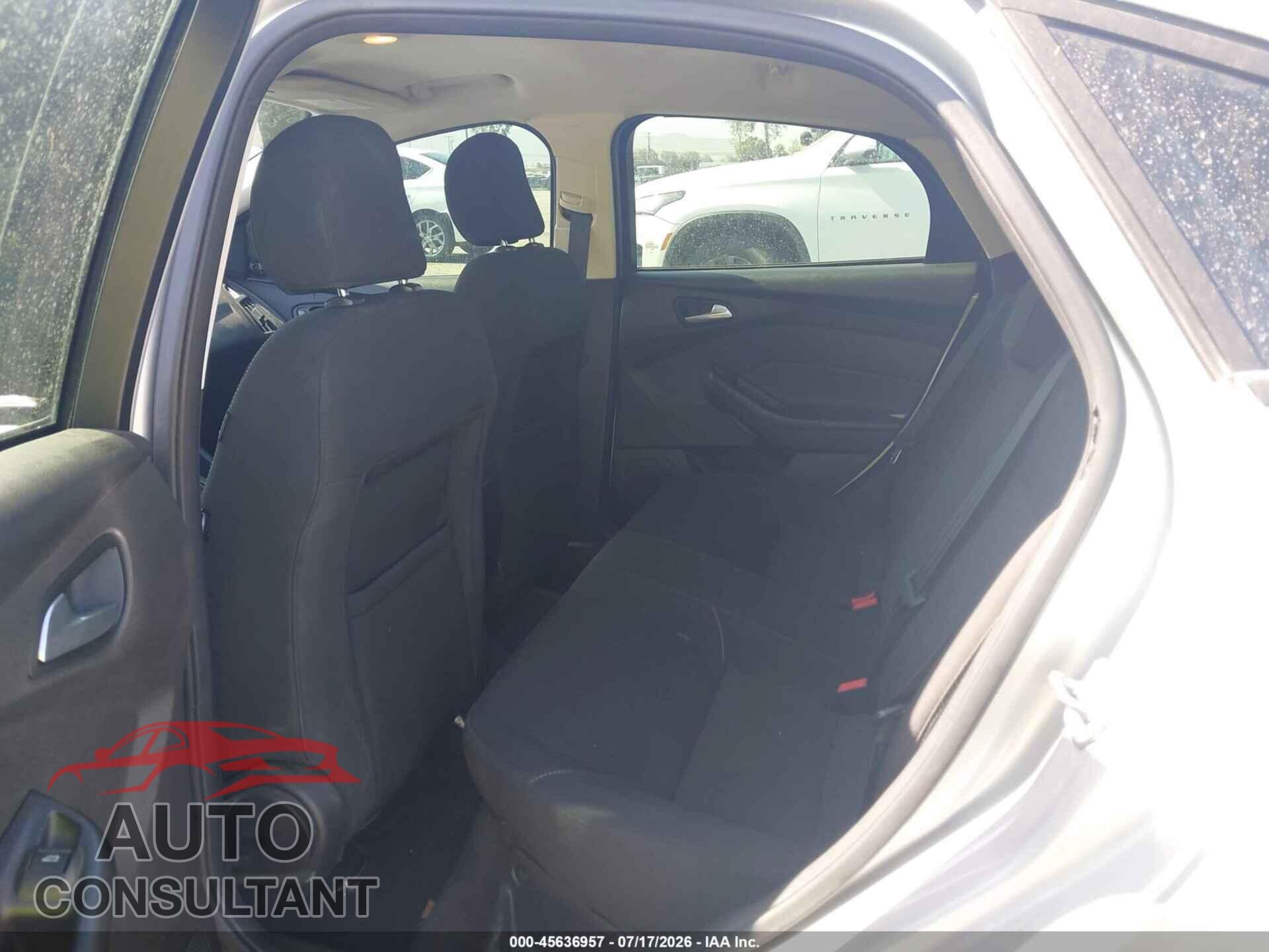 FORD FOCUS 2016 - 1FADP3F23GL320001