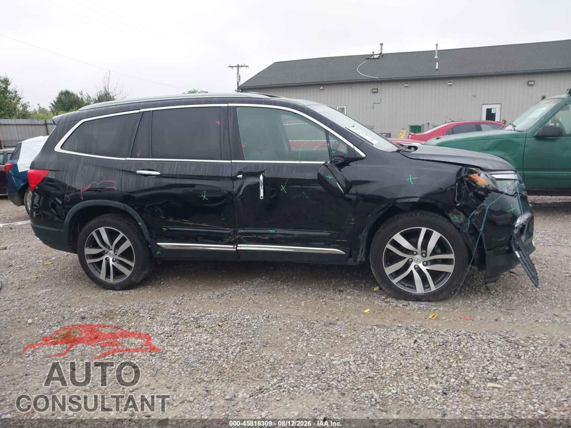 HONDA PILOT 2018 - 5FNYF6H95JB006404