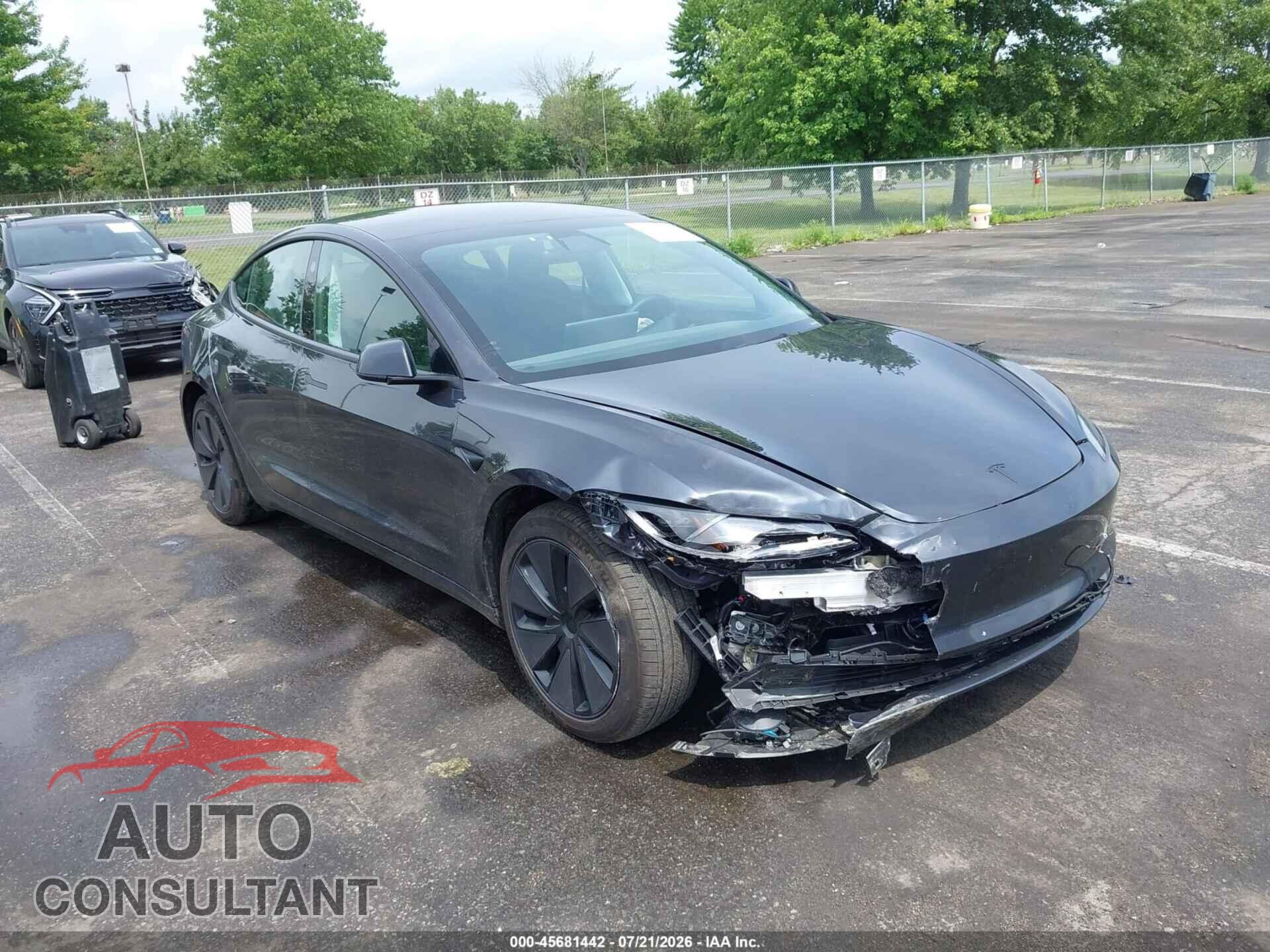 TESLA MODEL 3 2026 - 5YJ3E1EA3TF138675