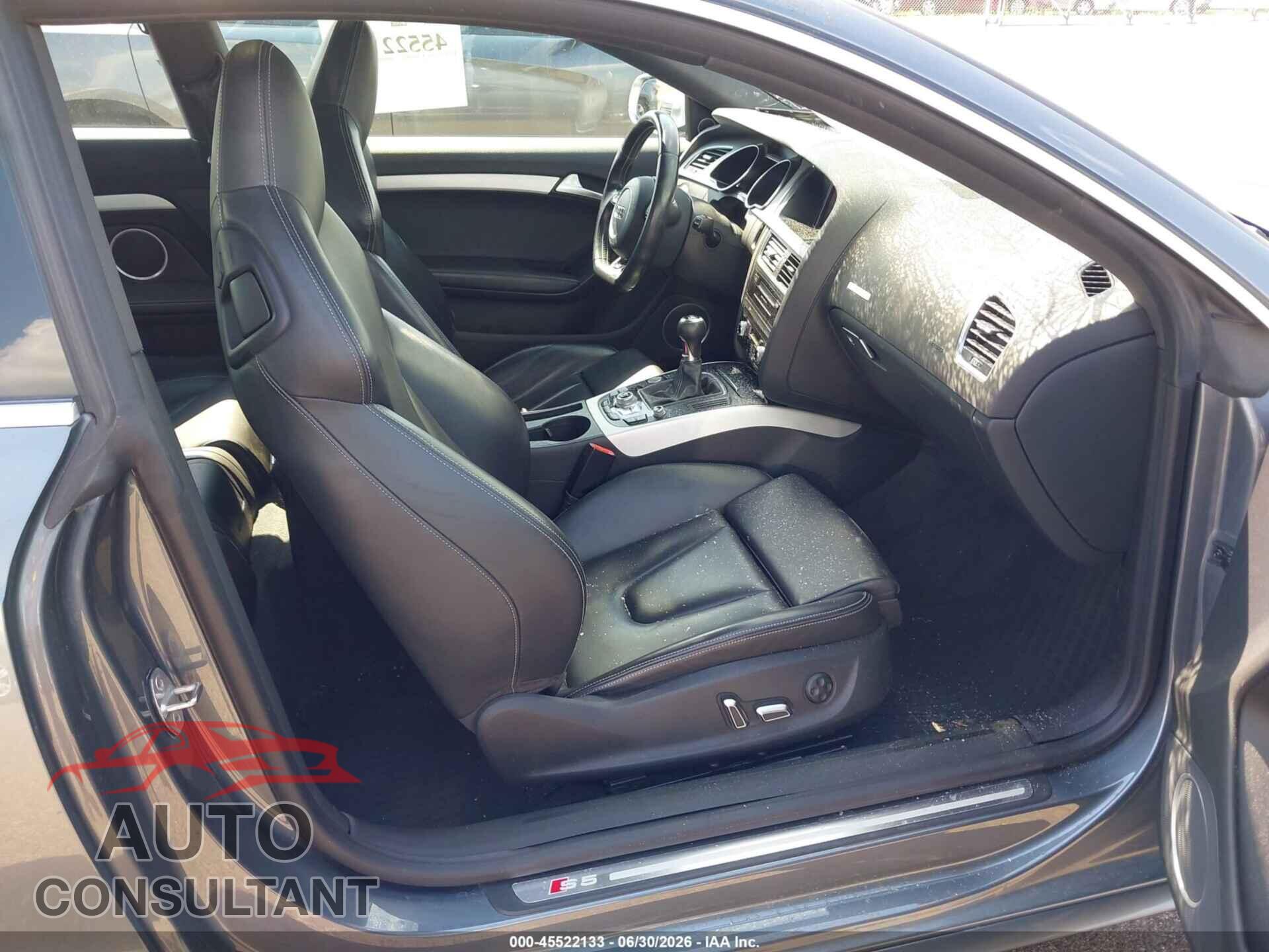 AUDI S5 2013 - WAUGGAFR2DA002108