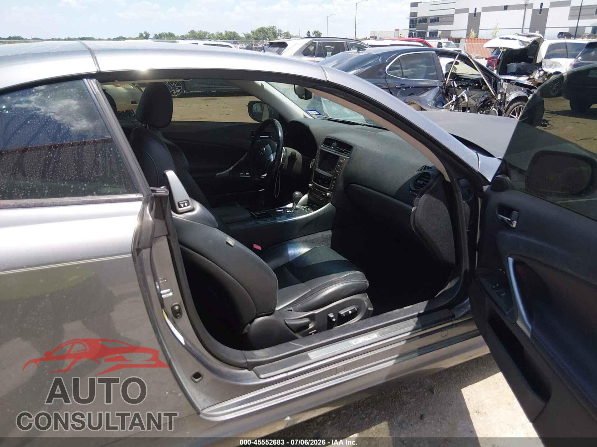 LEXUS IS 250C 2012 - JTHFF2C26C2521507