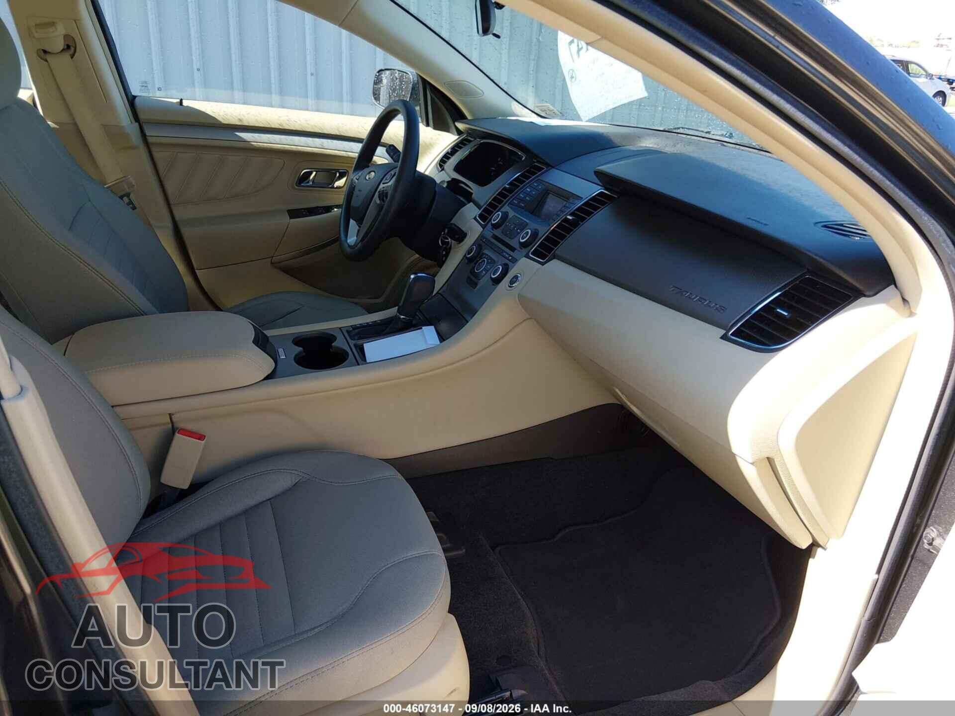 FORD TAURUS 2017 - 1FAHP2D85HG115583