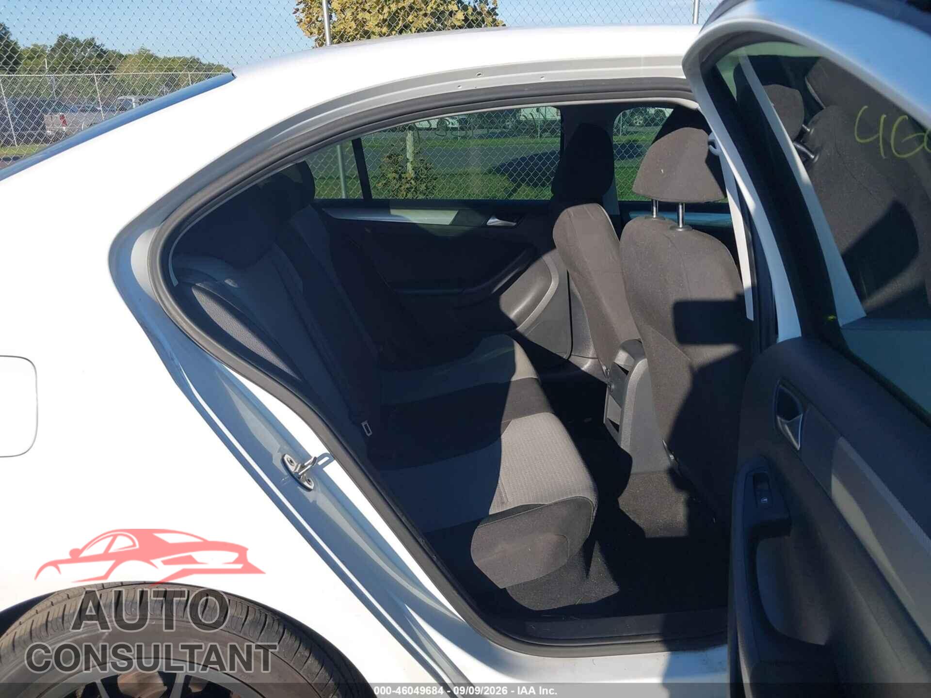 VOLKSWAGEN JETTA 2017 - 3VW2B7AJXHM217547