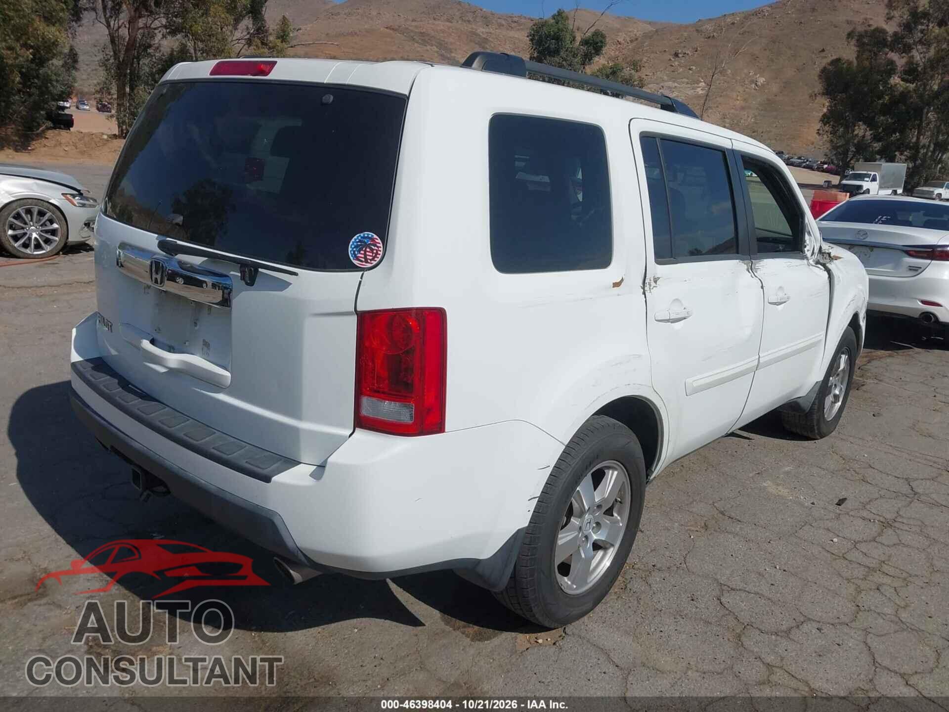 HONDA PILOT 2011 - 5FNYF3H66BB032595