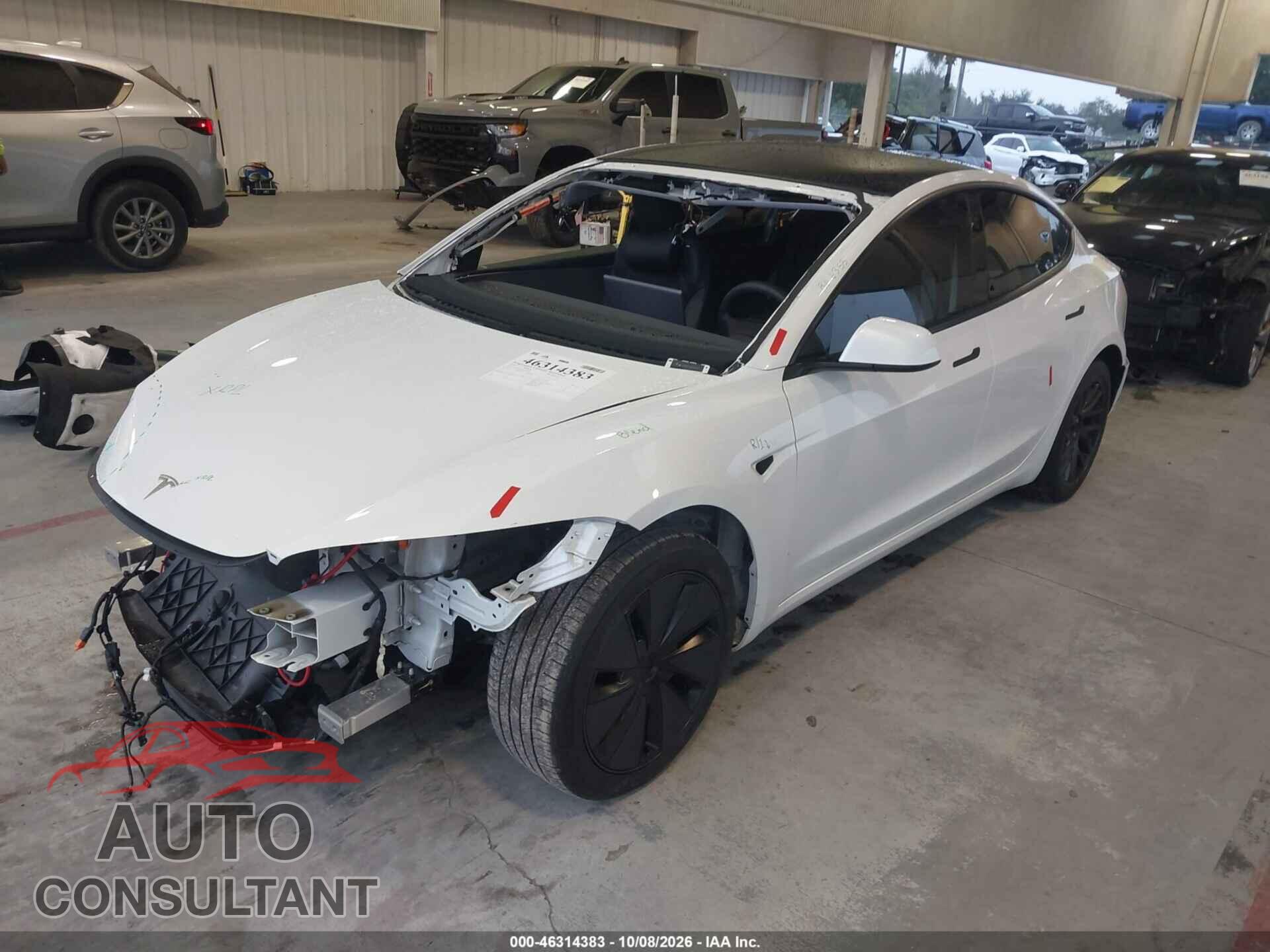 TESLA MODEL 3 2024 - 5YJ3E1EA2RF747331