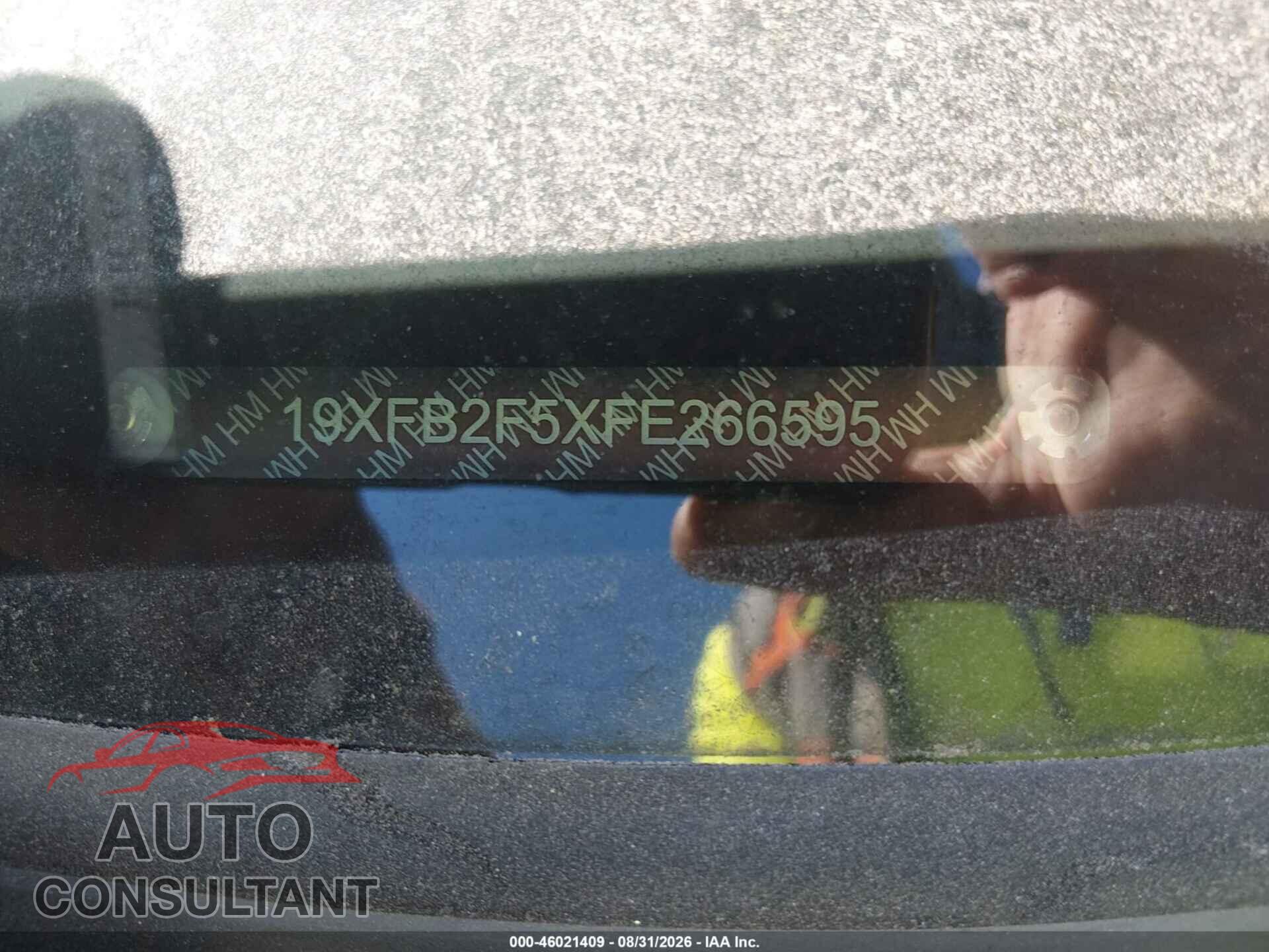 HONDA CIVIC 2015 - 19XFB2F5XFE266595