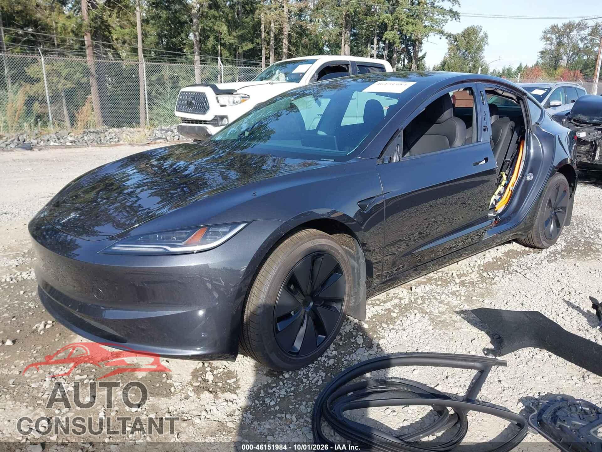 TESLA MODEL 3 2025 - 5YJ3E1EAXSF044257