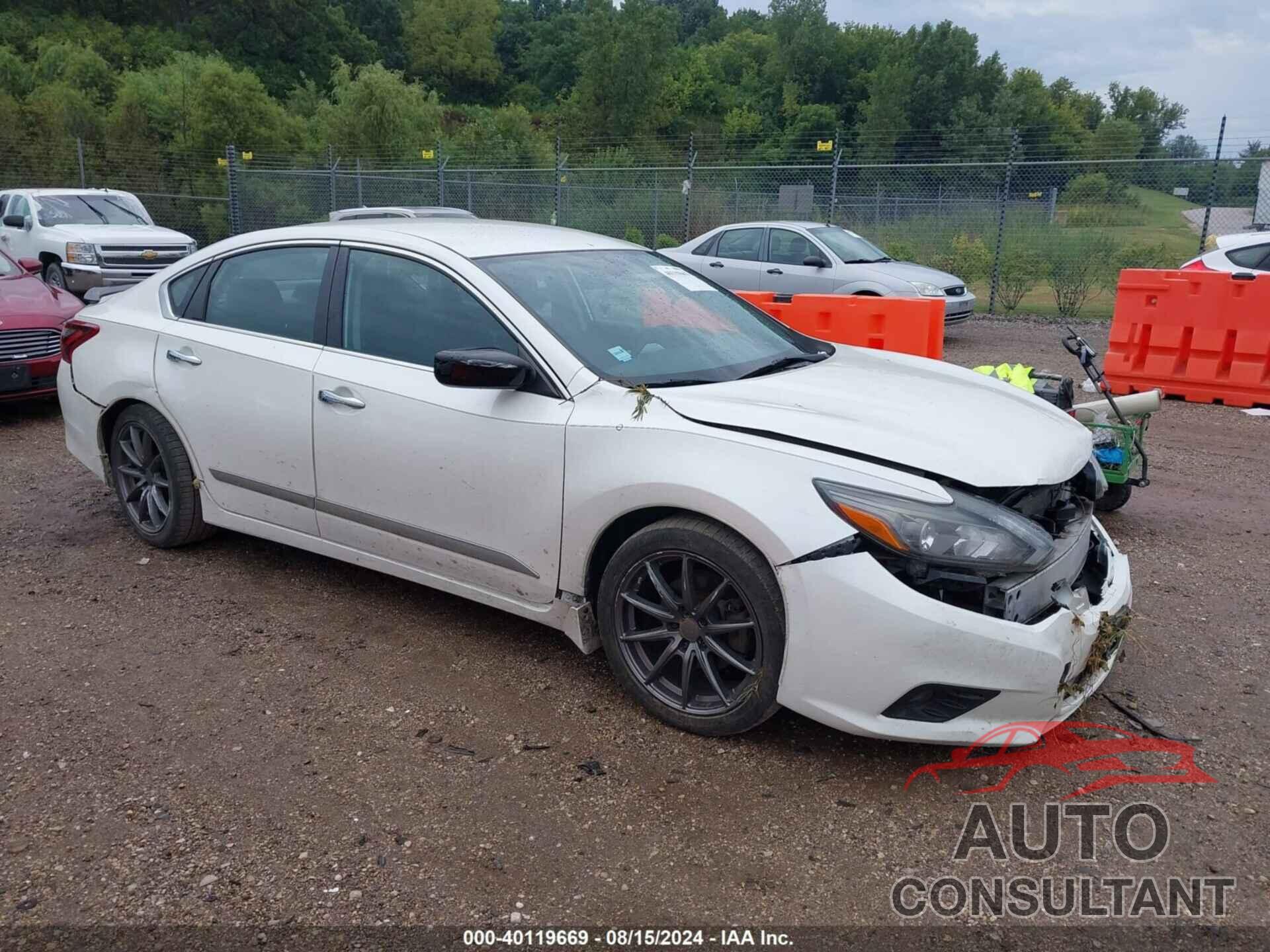 NISSAN ALTIMA 2017 - 1N4AL3AP0HC220876