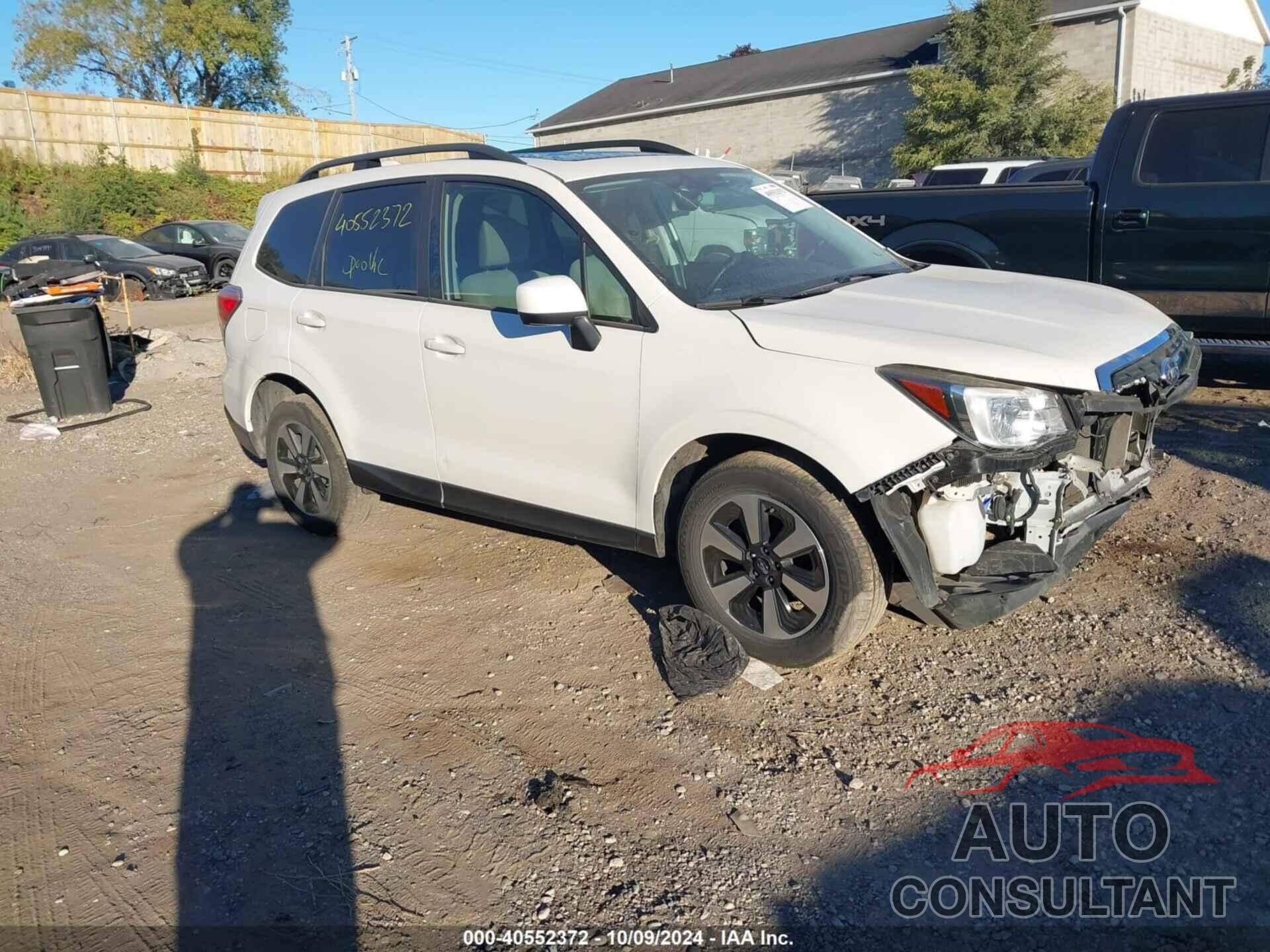 SUBARU FORESTER 2018 - JF2SJAEC8JH535385