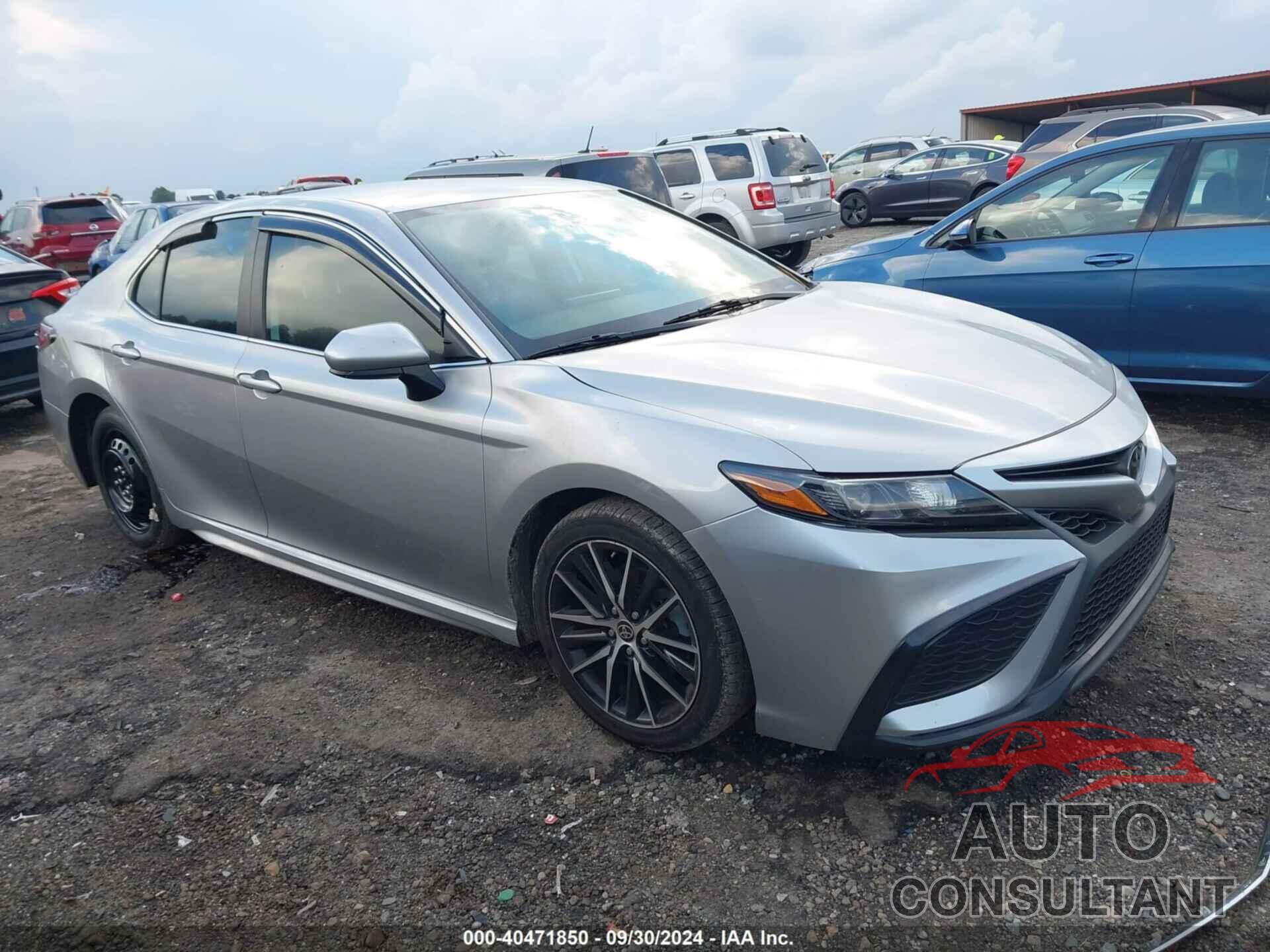 TOYOTA CAMRY 2021 - 4T1G11AK5MU540309