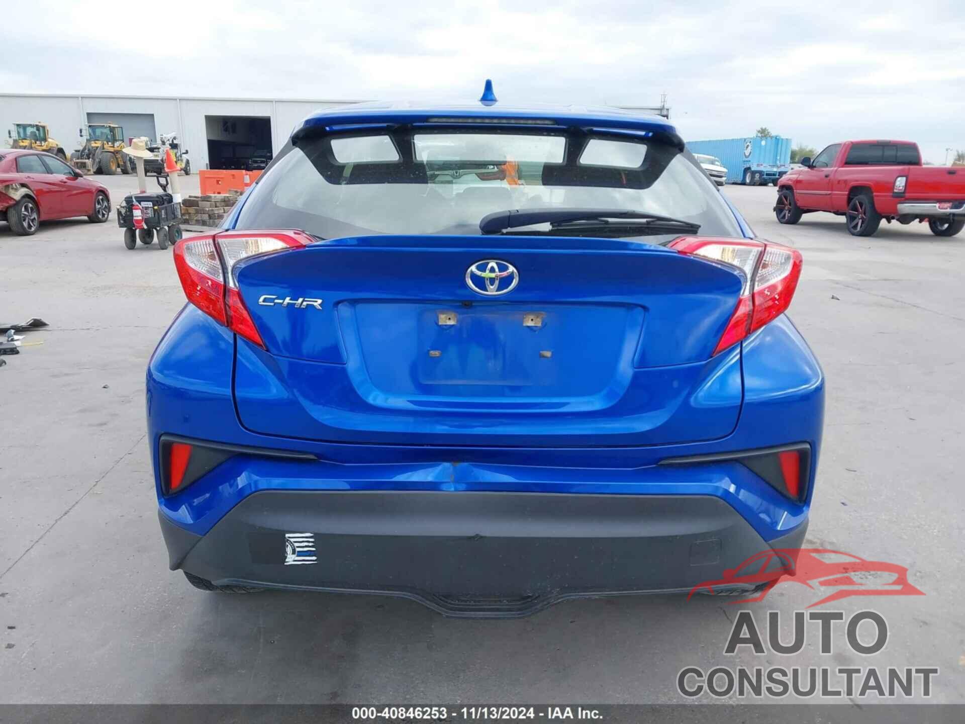 TOYOTA C-HR 2021 - JTNKHMBX2M1116993
