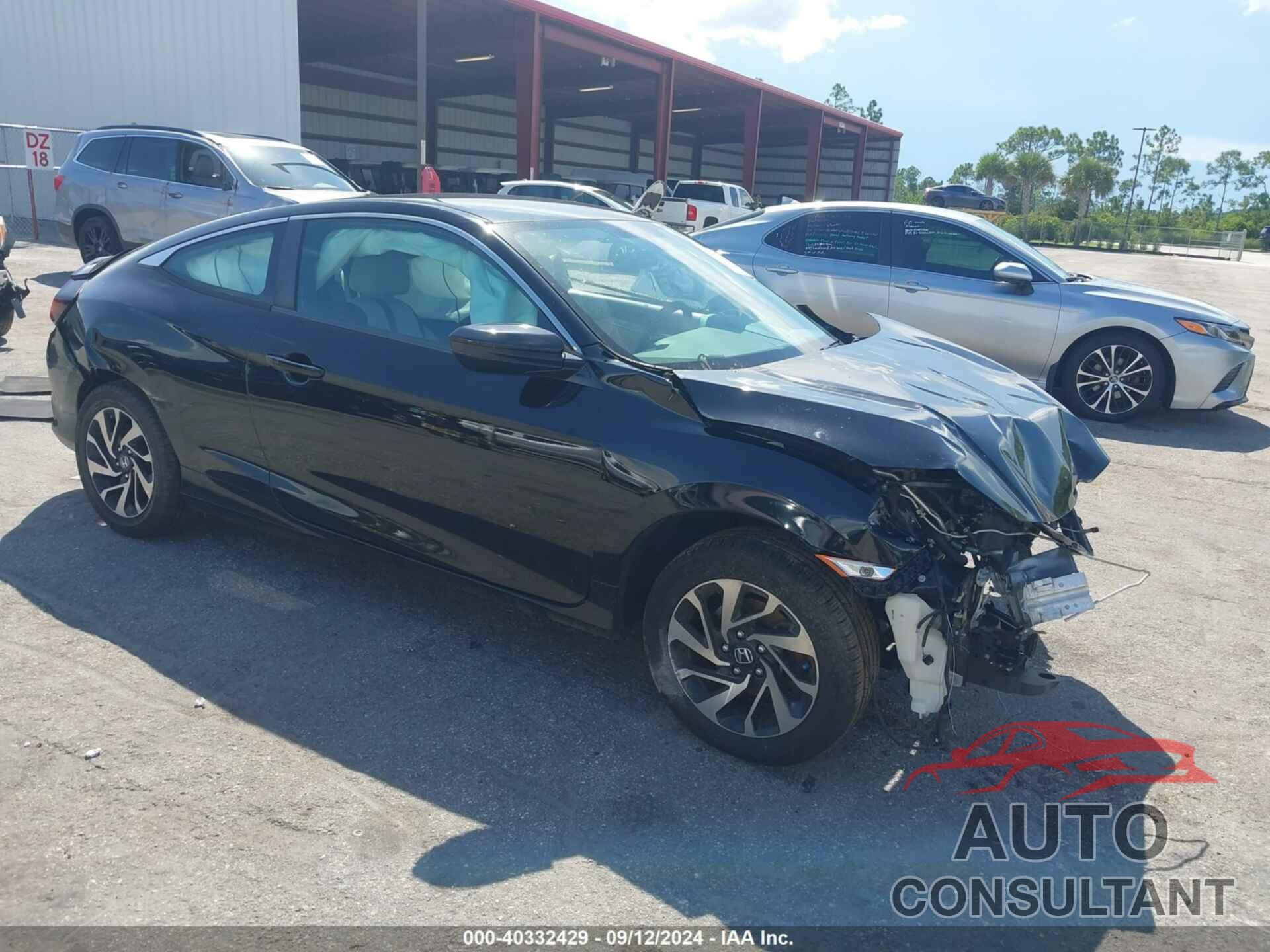 HONDA CIVIC 2018 - 2HGFC4B58JH301700