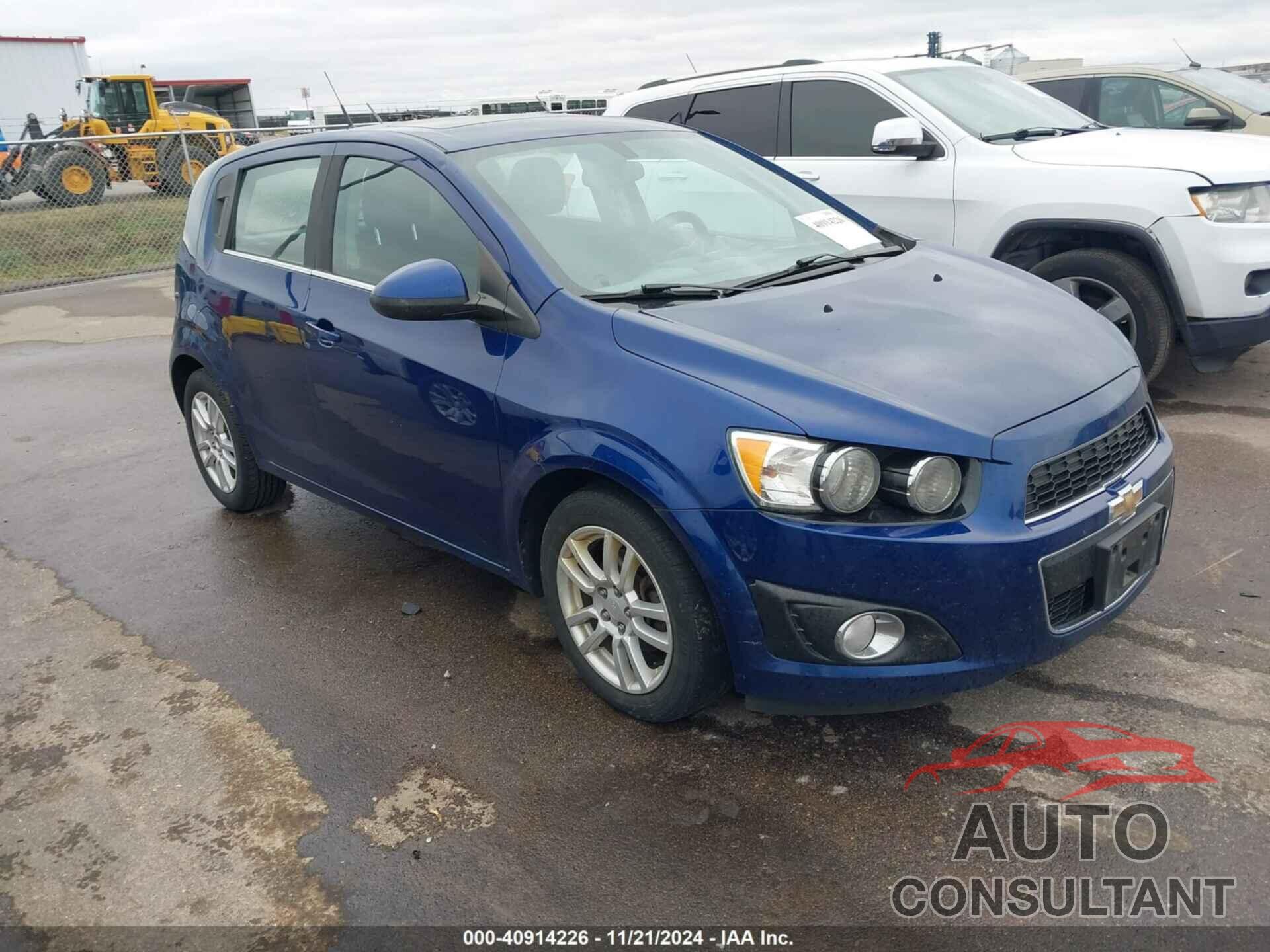 CHEVROLET SONIC 2014 - 1G1JC6SB6E4208535