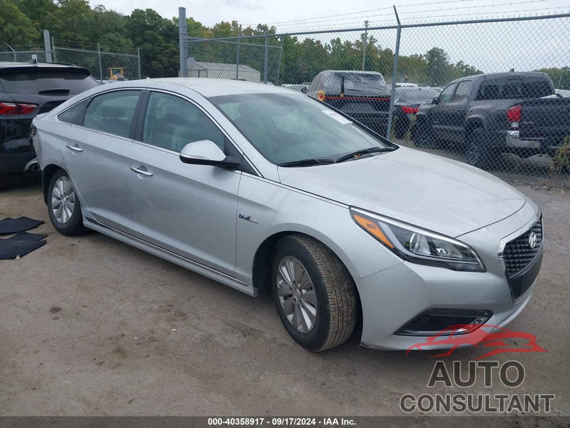 HYUNDAI SONATA HYBRID 2016 - KMHE24L15GA030199