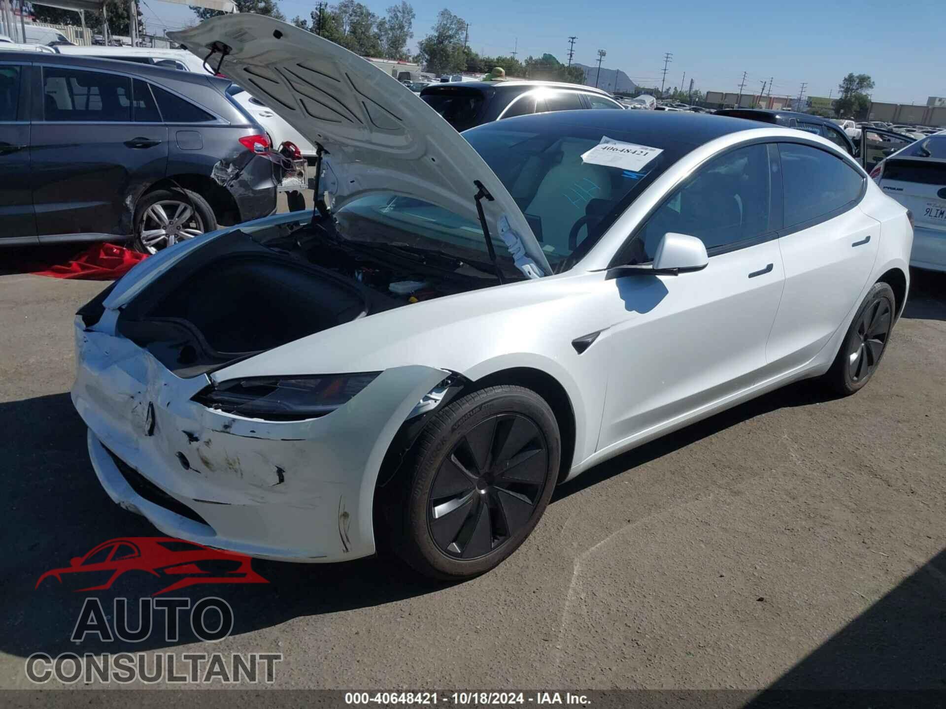 TESLA MODEL 3 2024 - 5YJ3E1EA7RF812528