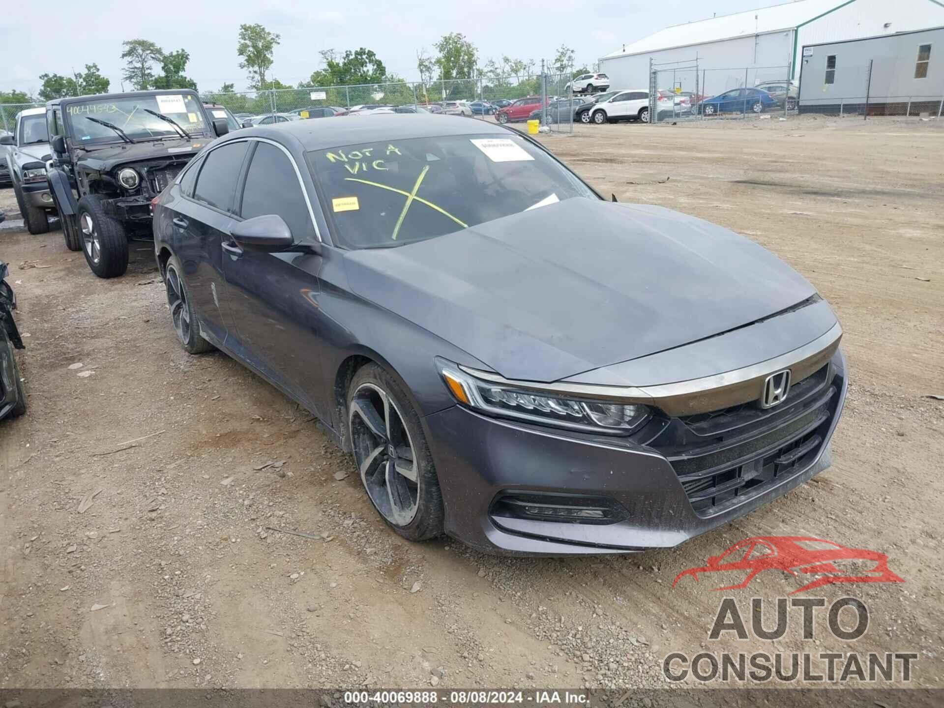 HONDA ACCORD 2018 - 1HGCV1F30JA008408