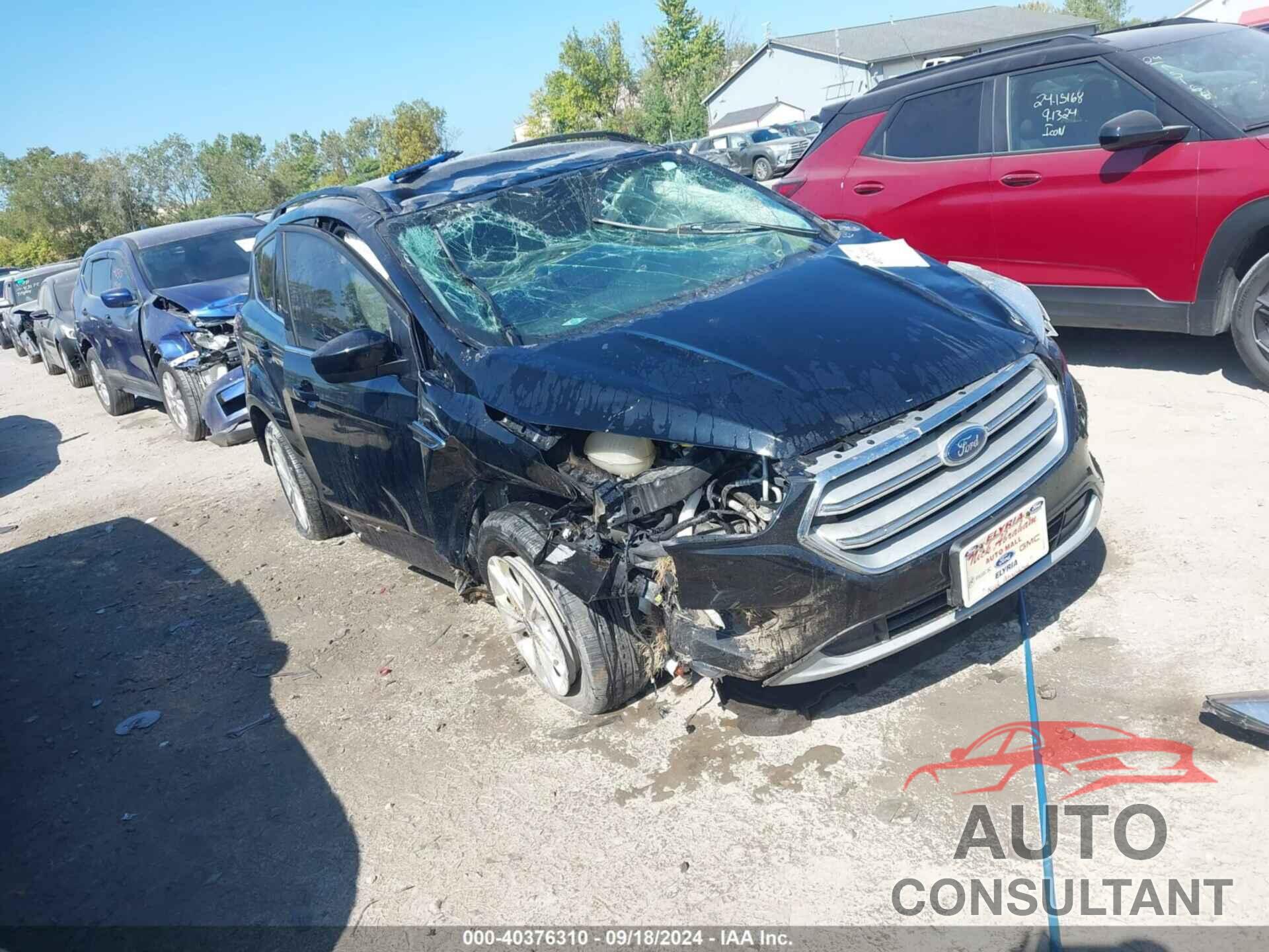 FORD ESCAPE 2018 - 1FMCU0GDXJUA19204