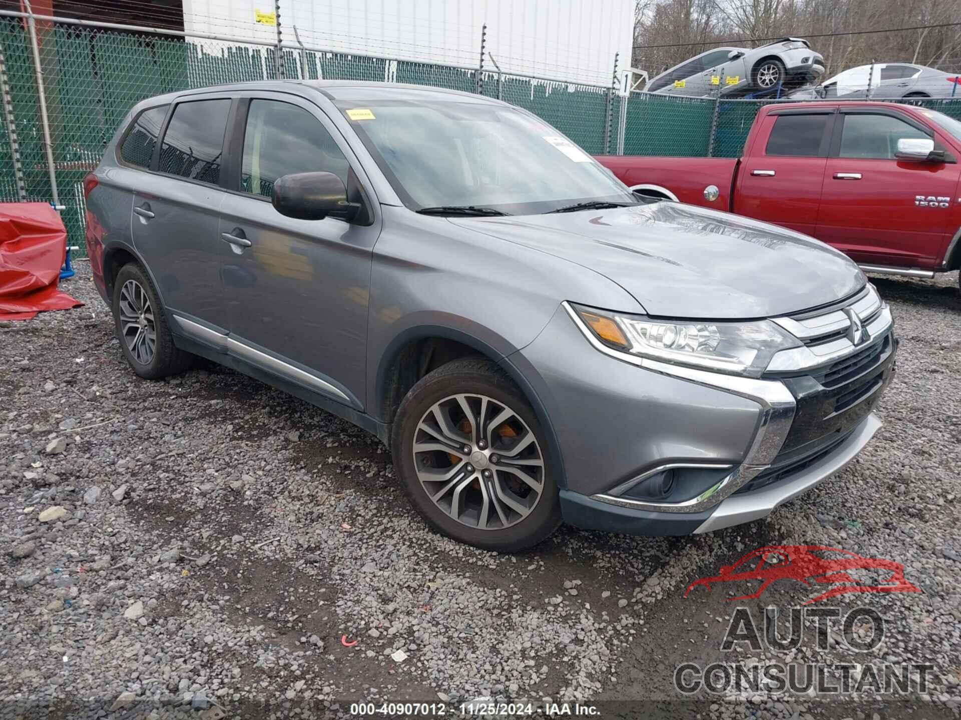 MITSUBISHI OUTLANDER 2018 - JA4AZ3A35JZ024743