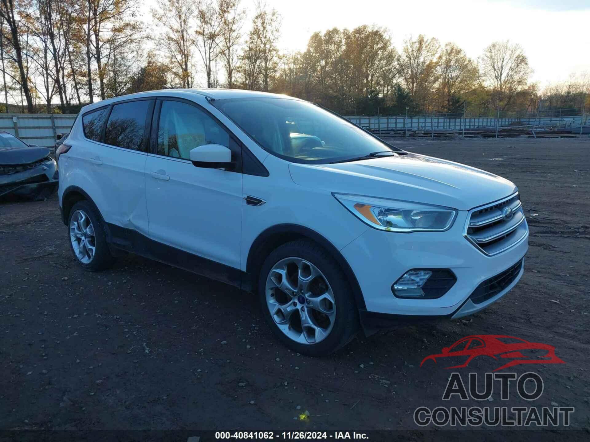 FORD ESCAPE 2017 - 1FMCU9G98HUC97285