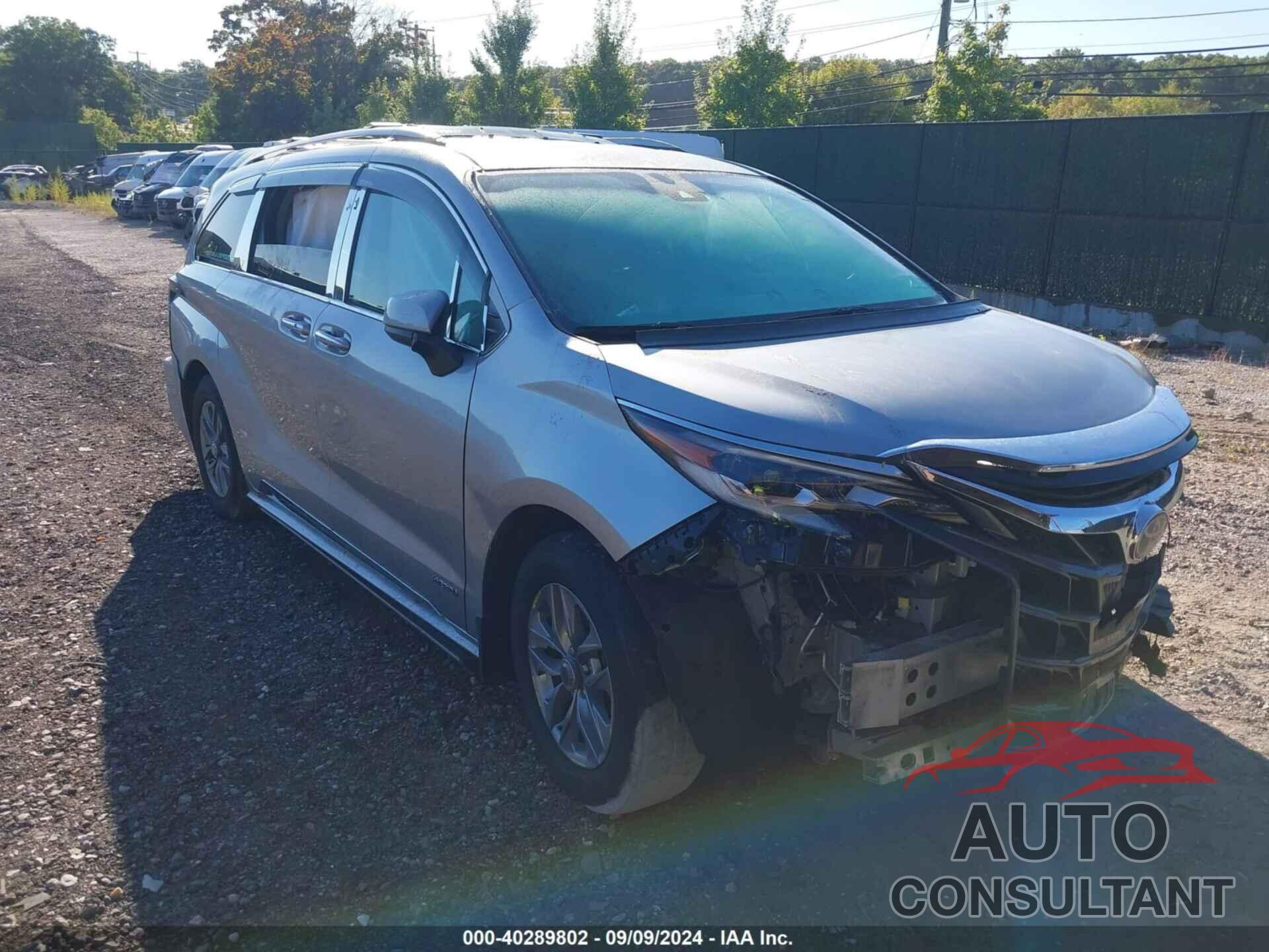 TOYOTA SIENNA 2021 - 5TDKSKFCXMS002535