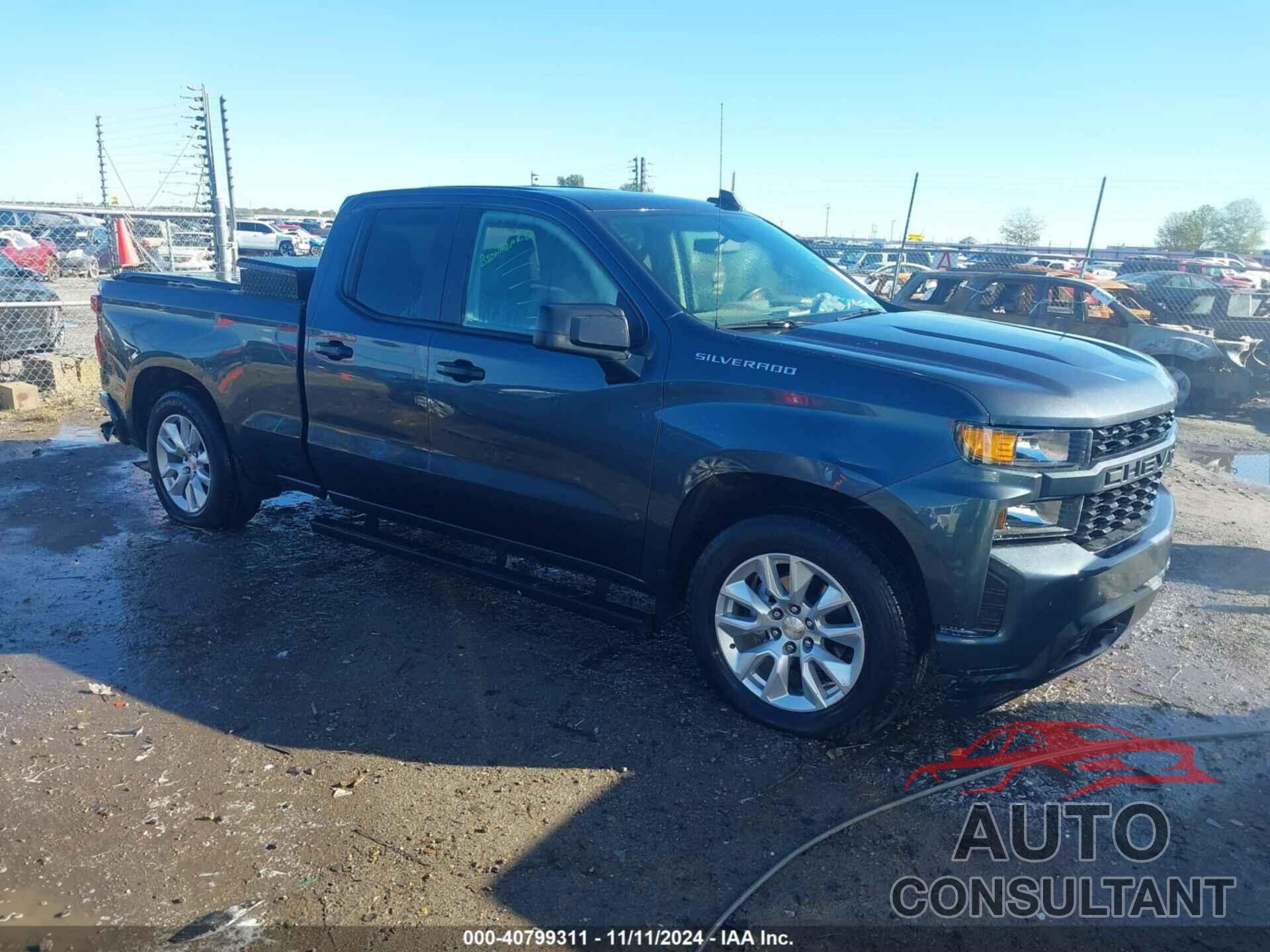 CHEVROLET SILVERADO 1500 2021 - 1GCRWBEK4MZ381364