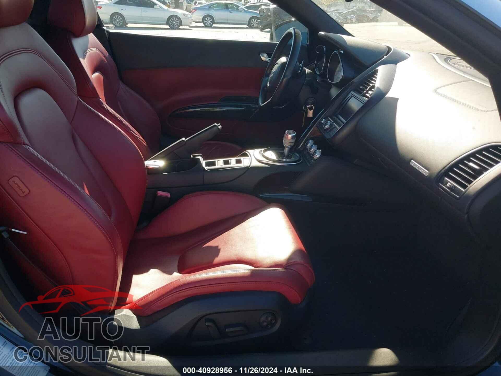 AUDI R8 2011 - WUAVNAFG2BN003038