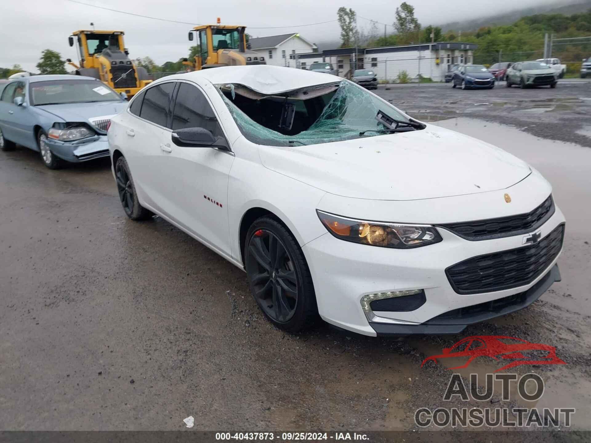 CHEVROLET MALIBU 2018 - 1G1ZD5ST9JF279505
