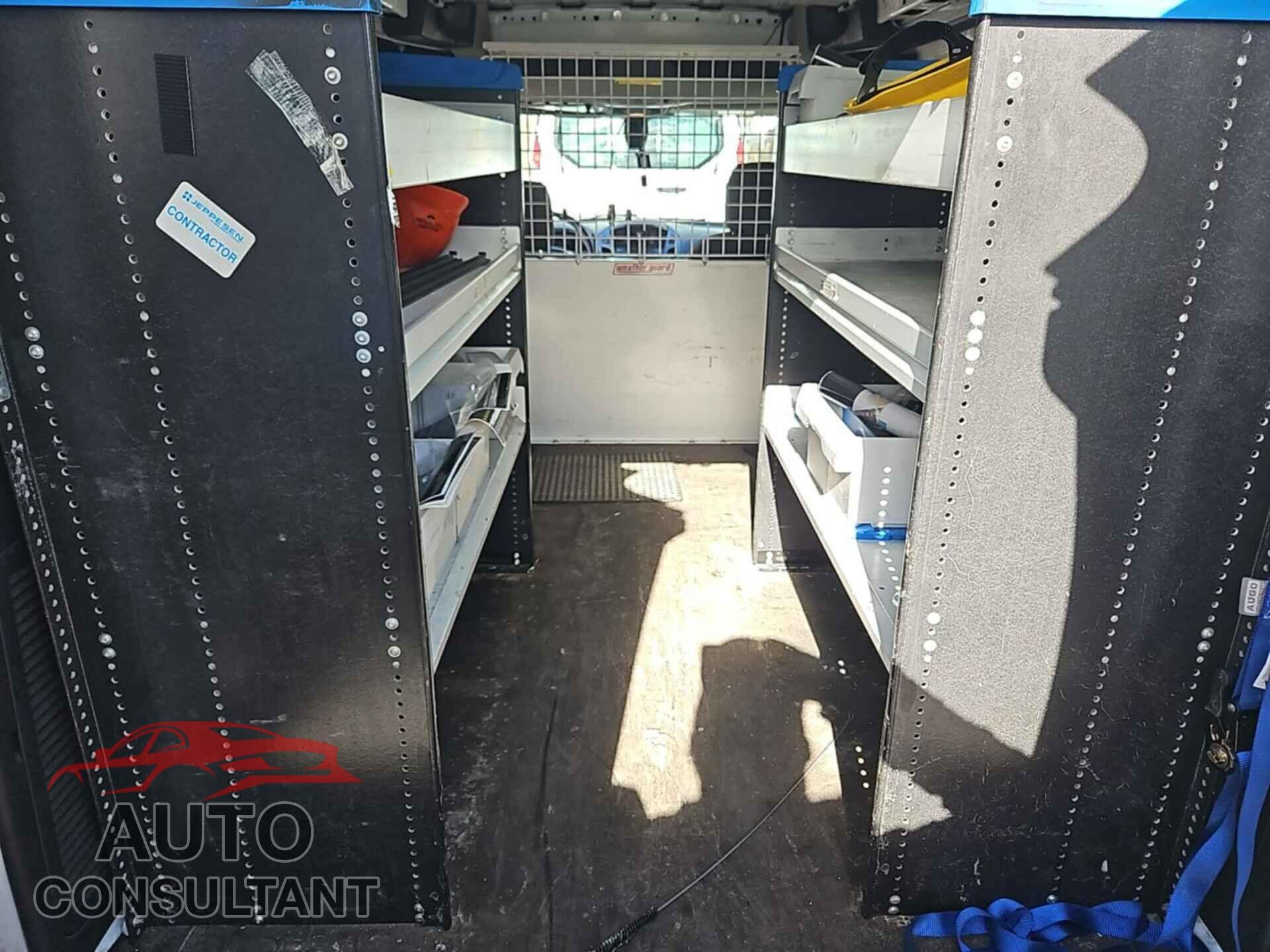 FORD TRANSIT CONNECT 2017 - NM0LS7F74H1309395