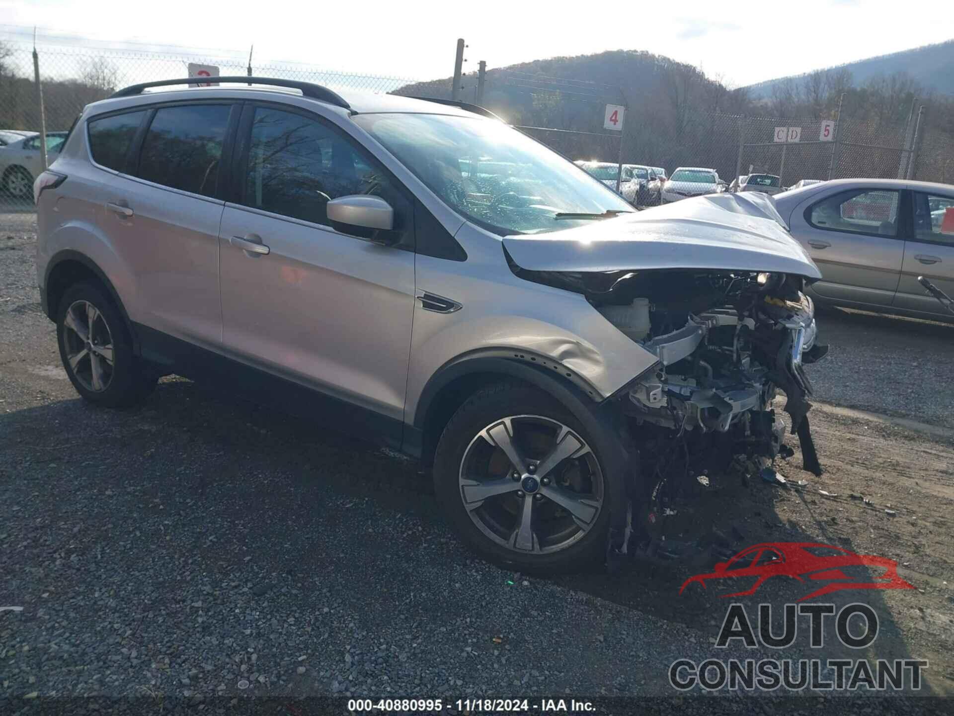 FORD ESCAPE 2017 - 1FMCU9GD2HUE61098