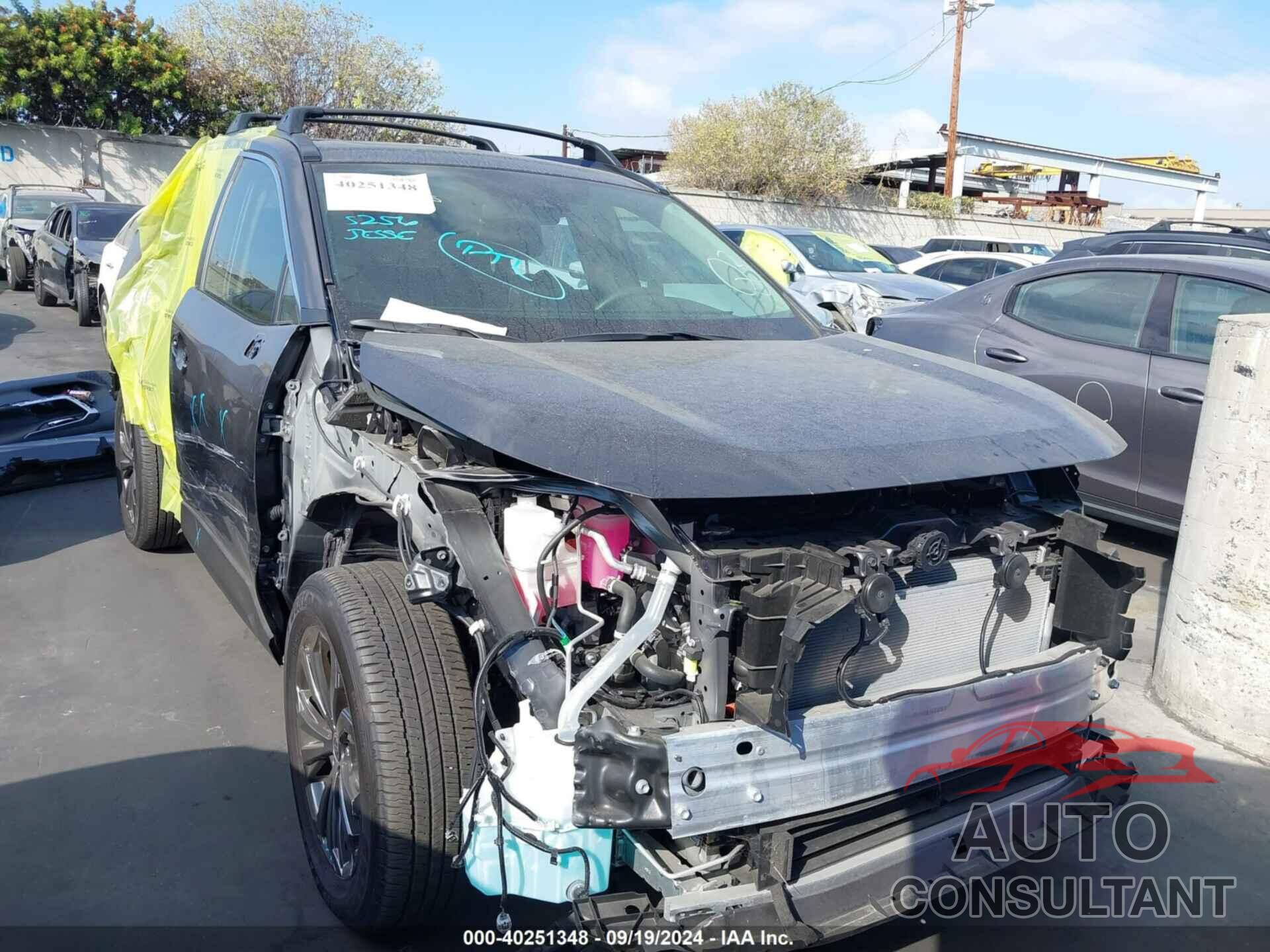 TOYOTA RAV4 HYBRID 2024 - JTMB6RFV0RJ044392