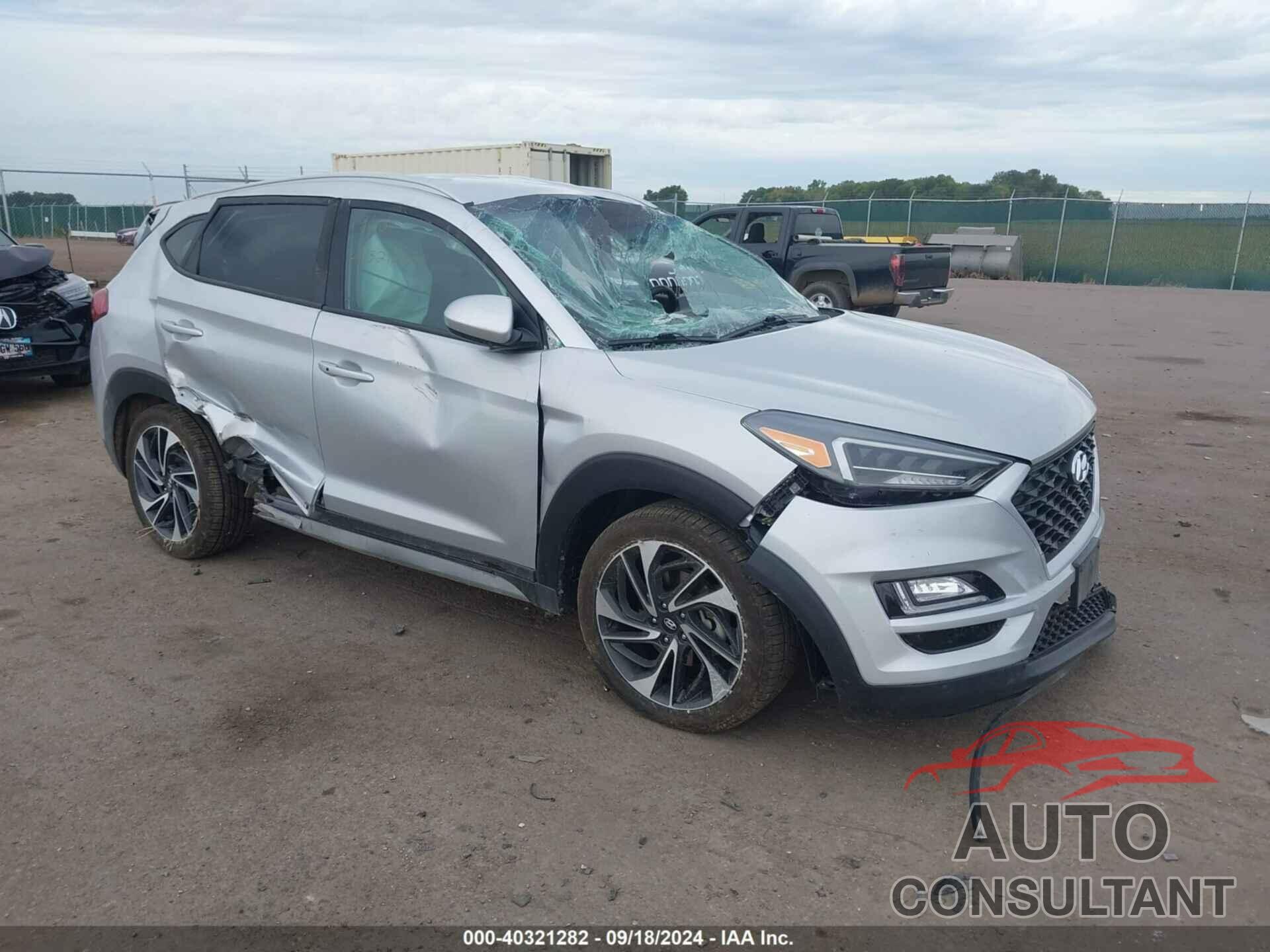 HYUNDAI TUCSON 2019 - KM8J3CAL8KU038587