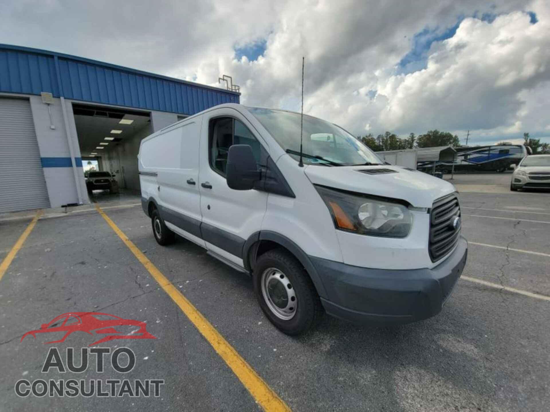 FORD TRANSIT 2016 - 1FTYR1YM2GKA86142