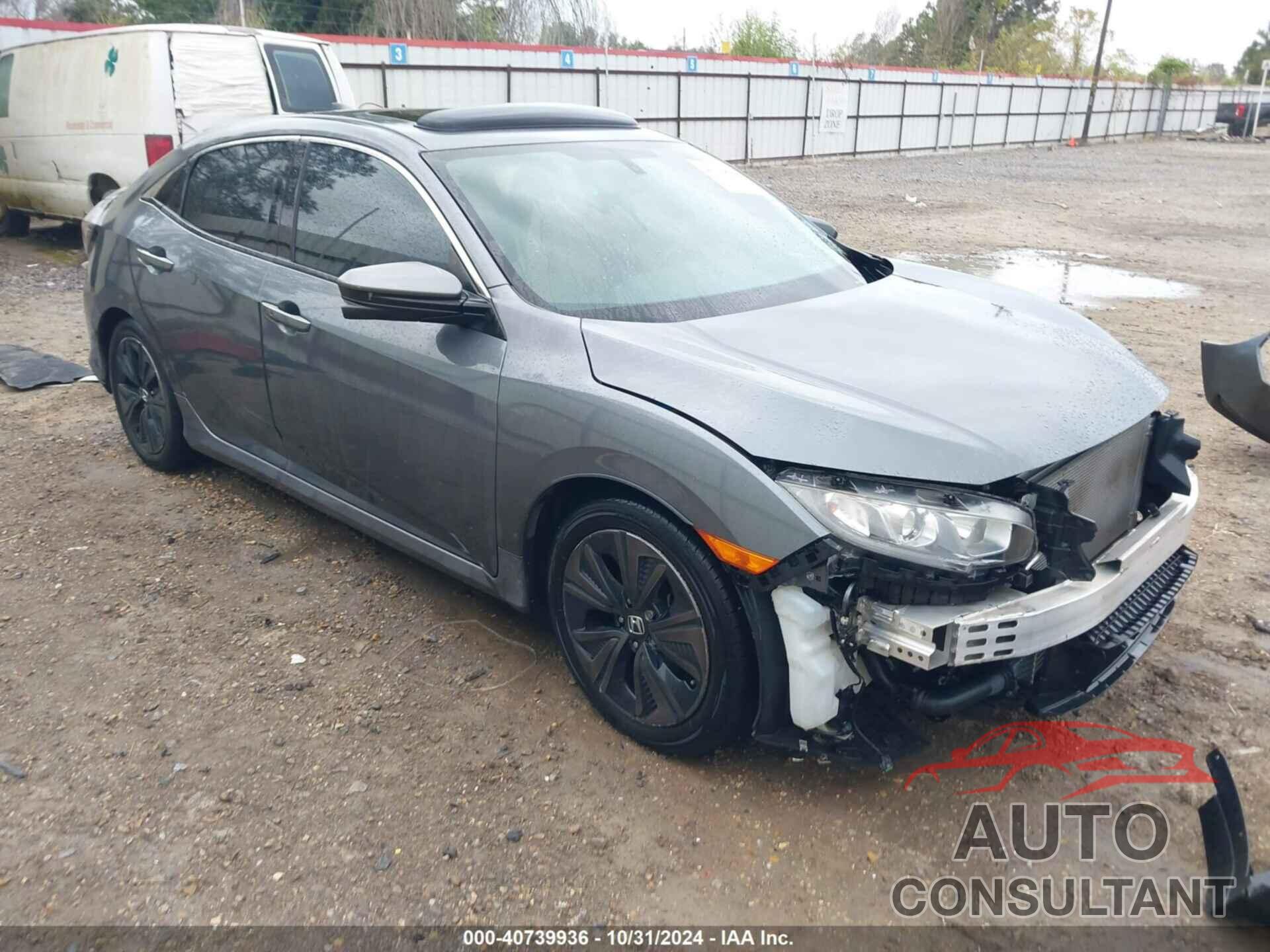 HONDA CIVIC 2018 - SHHFK7H78JU228926