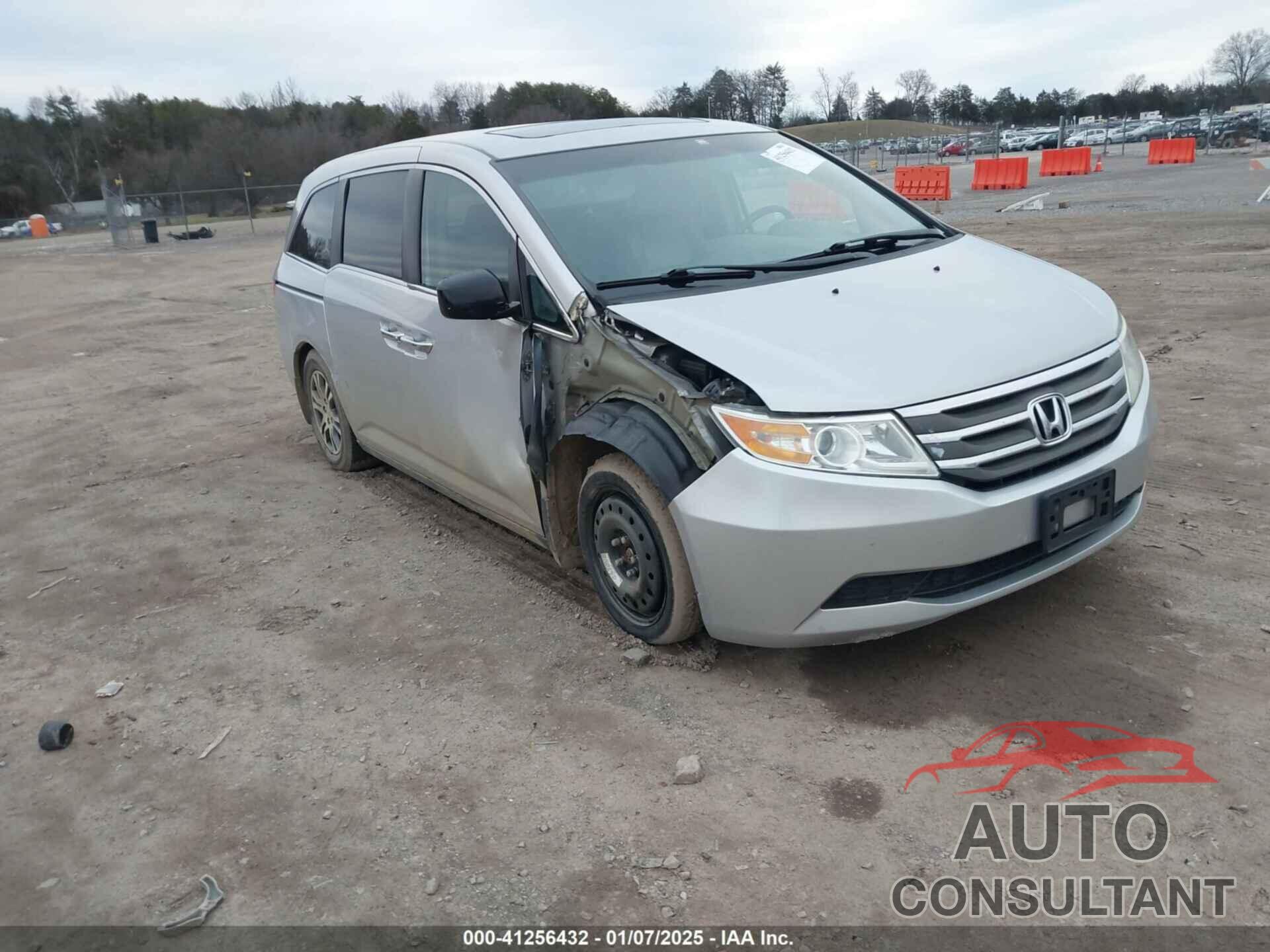 HONDA ODYSSEY 2013 - 5FNRL5H68DB011257