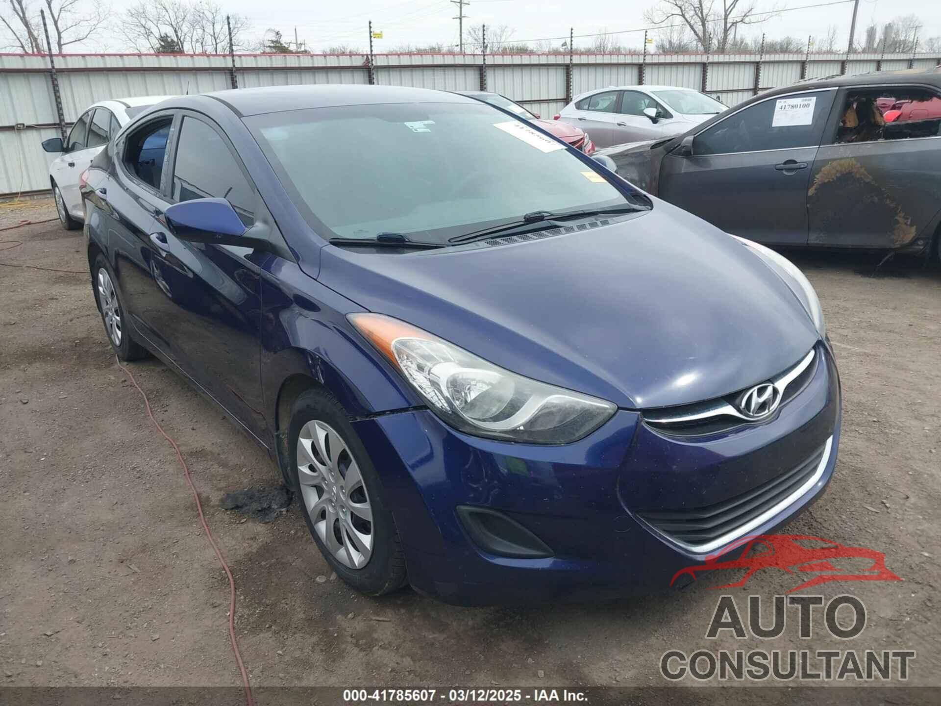 HYUNDAI ELANTRA 2013 - 5NPDH4AE7DH161174