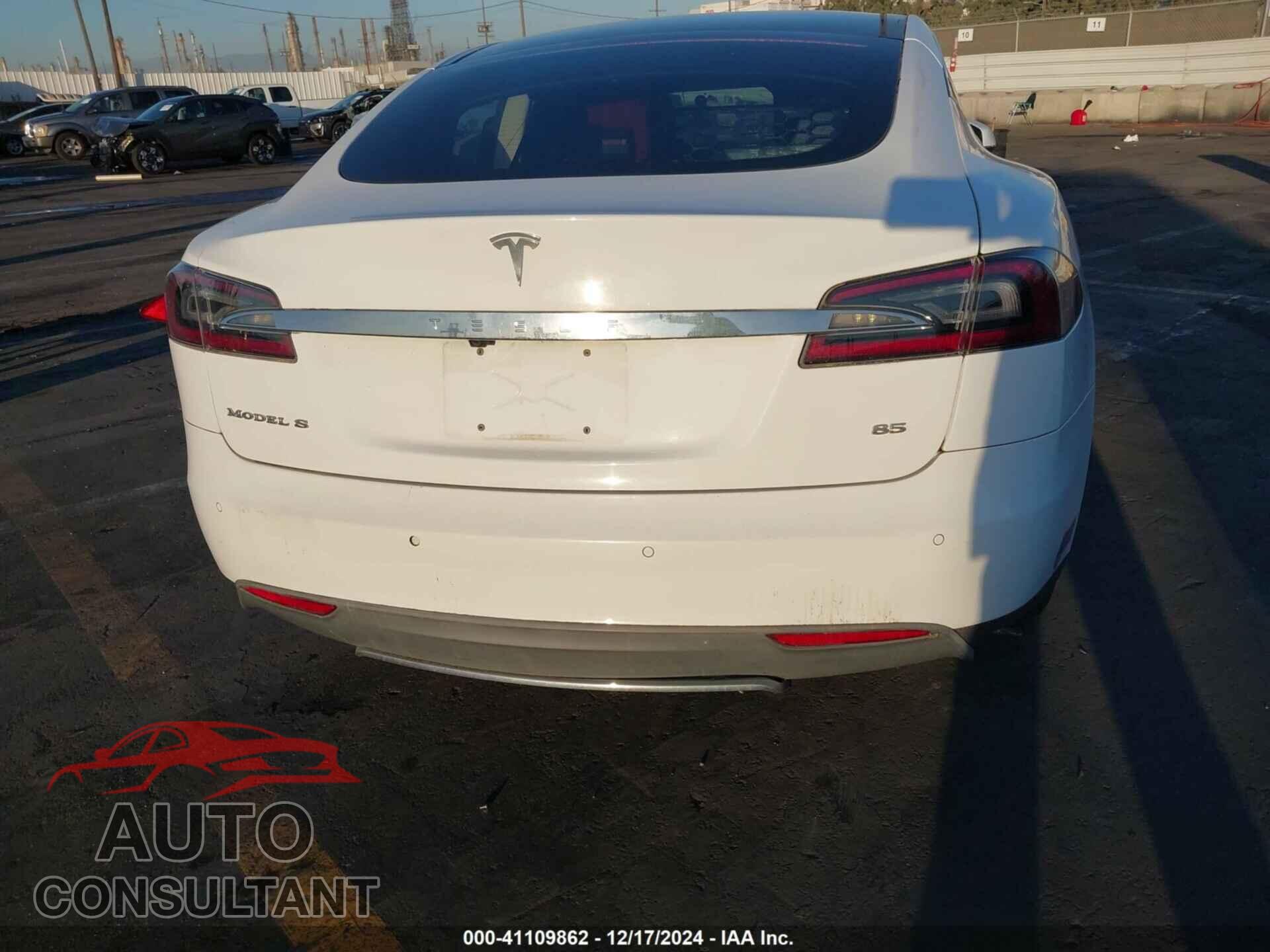 TESLA MODEL S 2013 - 5YJSA1DN5DFP27711
