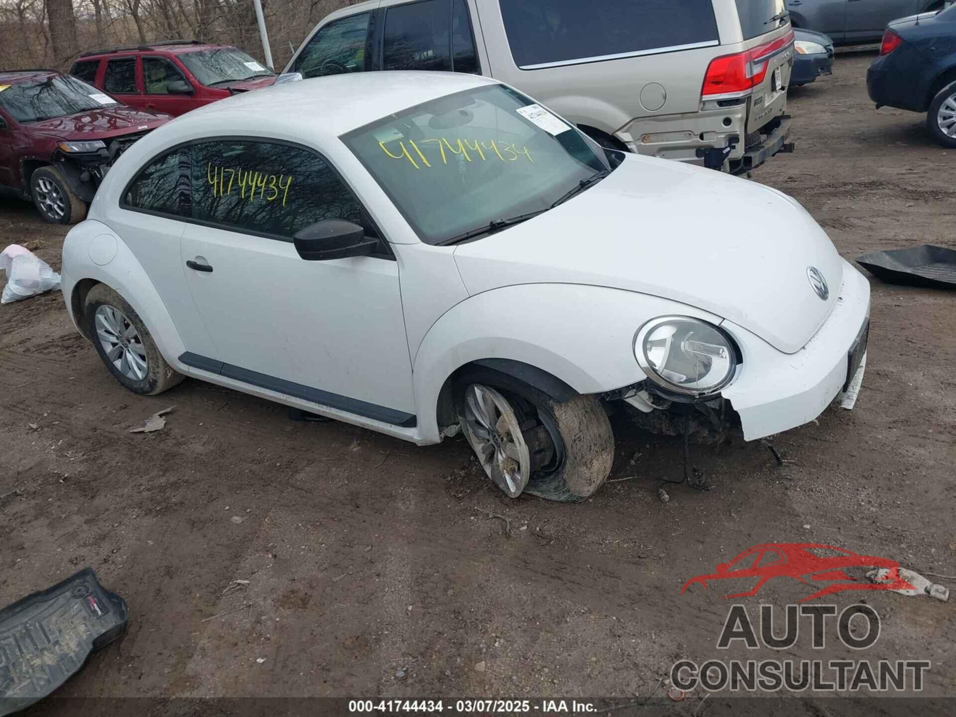 VOLKSWAGEN BEETLE 2014 - 3VWF17AT7EM646310