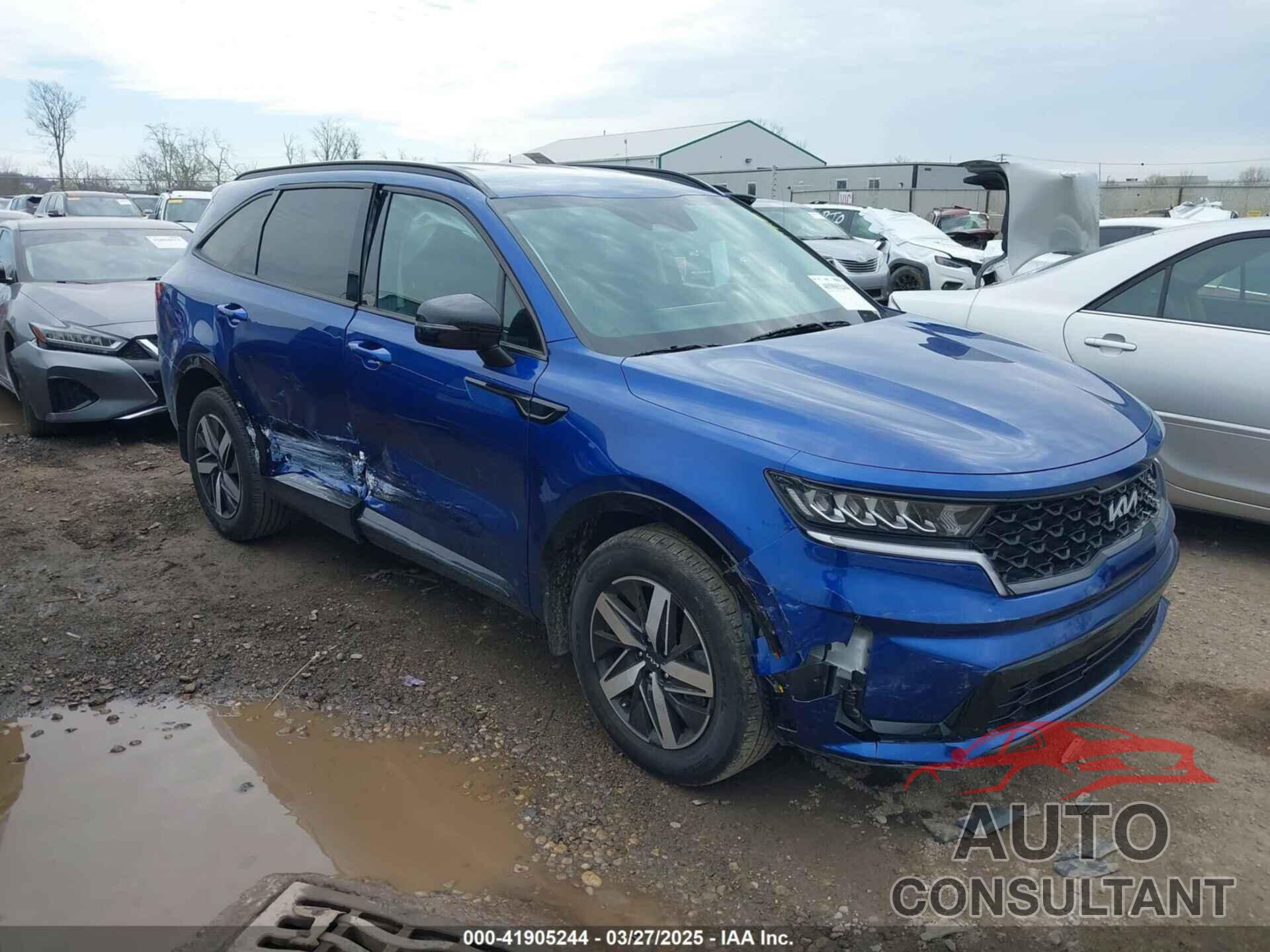 KIA SORENTO 2023 - 5XYRL4LC5PG161153