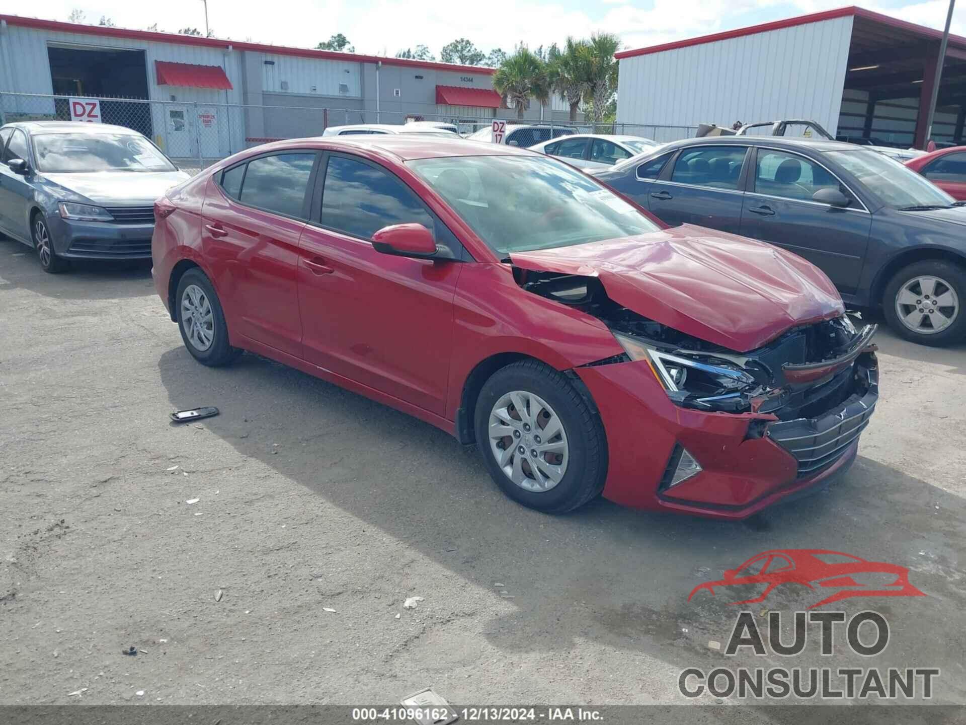 HYUNDAI ELANTRA 2020 - KMHD74LFXLU014761