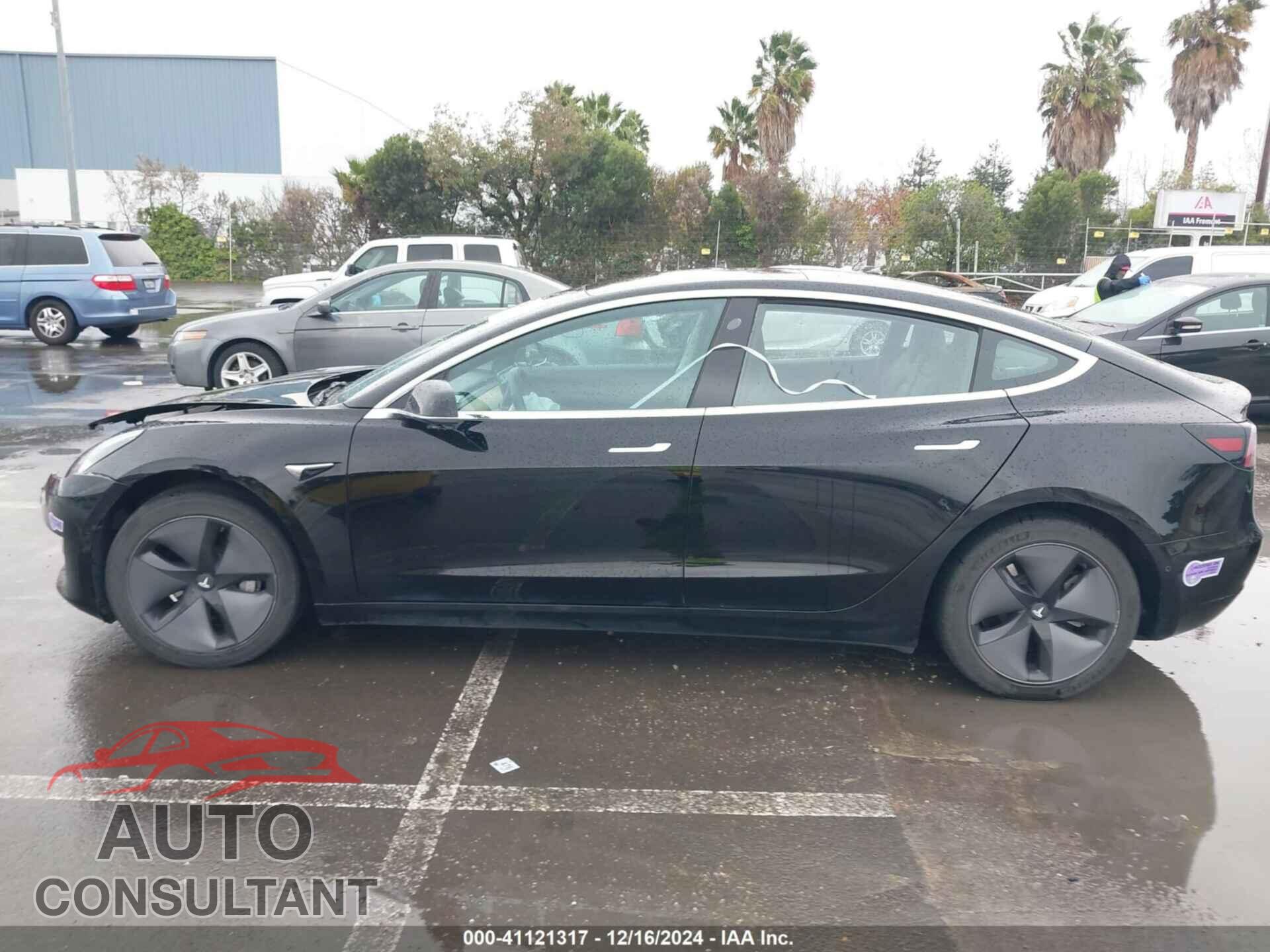 TESLA MODEL 3 2018 - 5YJ3E1EA2JF152077