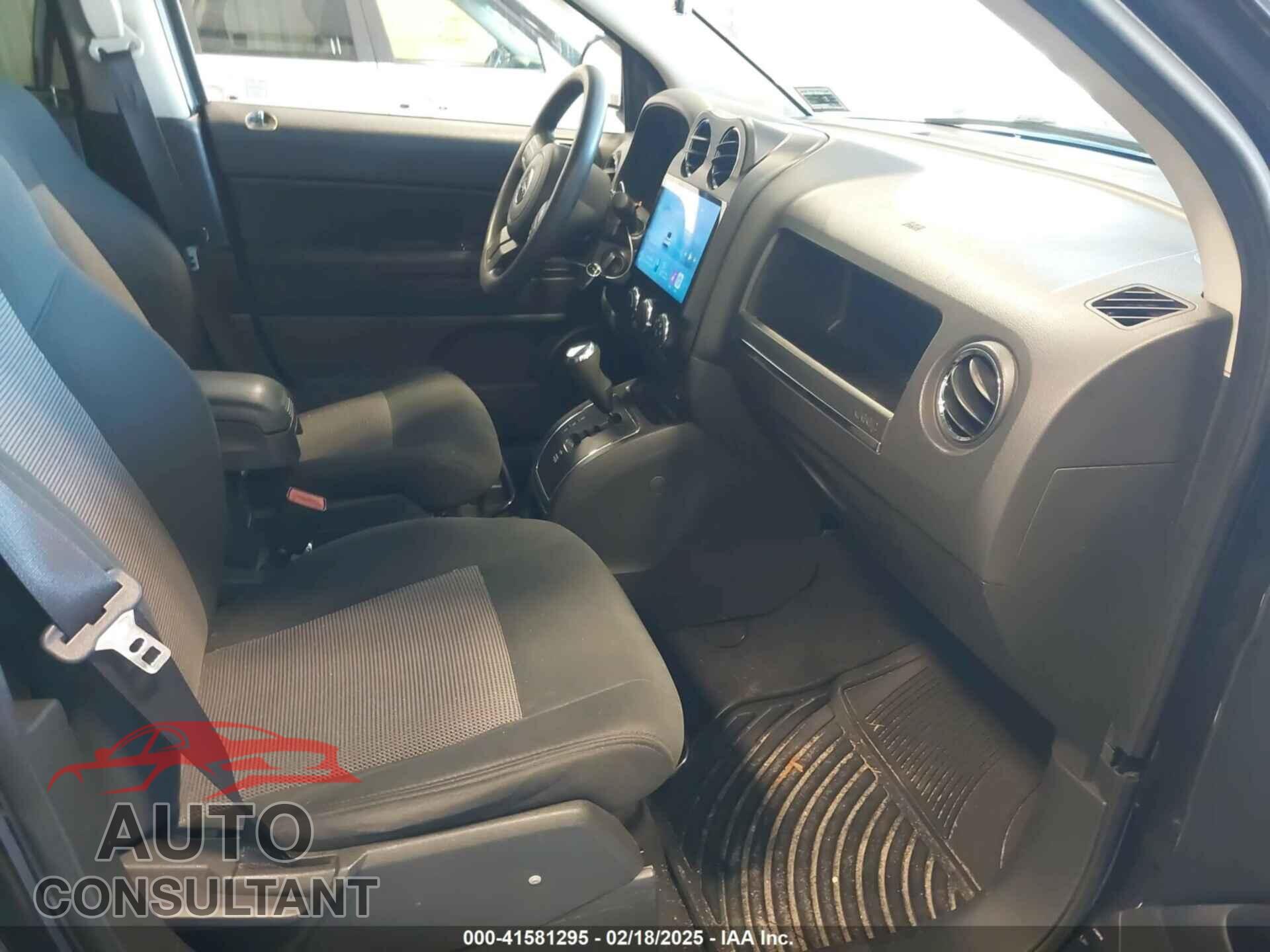 JEEP COMPASS 2011 - 1J4NF1FB5BD193738
